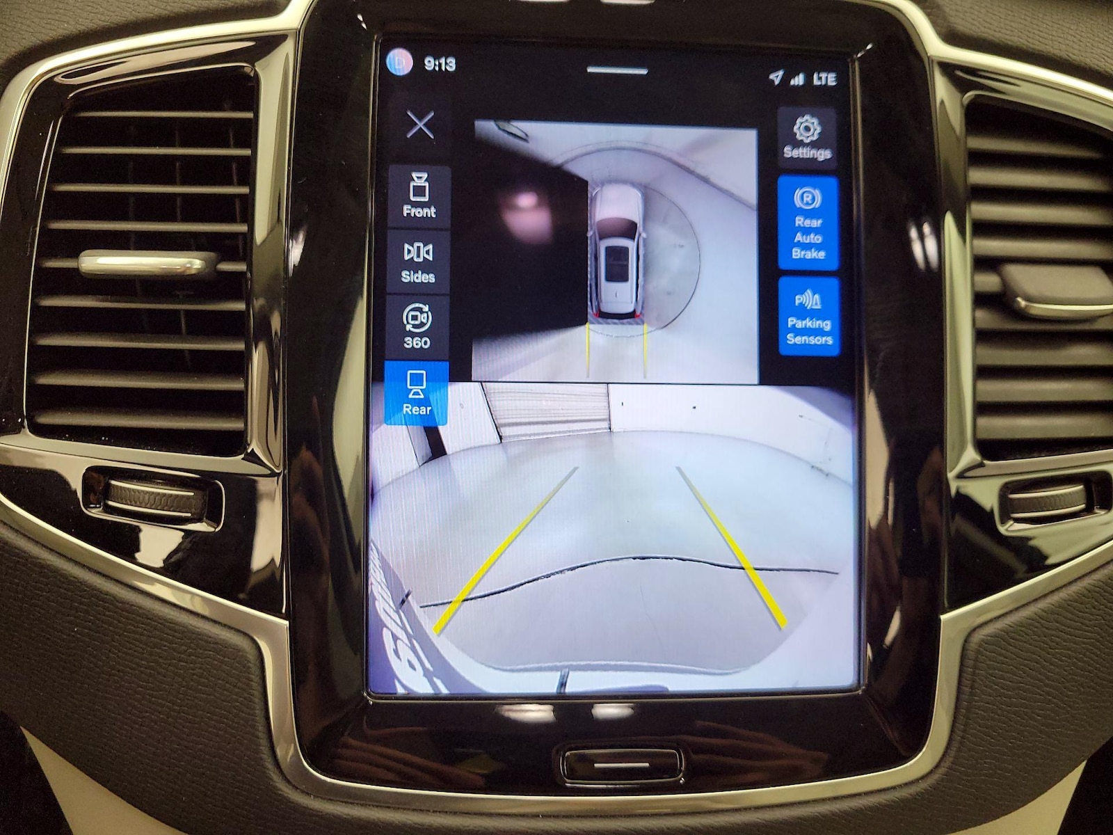 2024 Volvo XC90 Plus - Photo 16