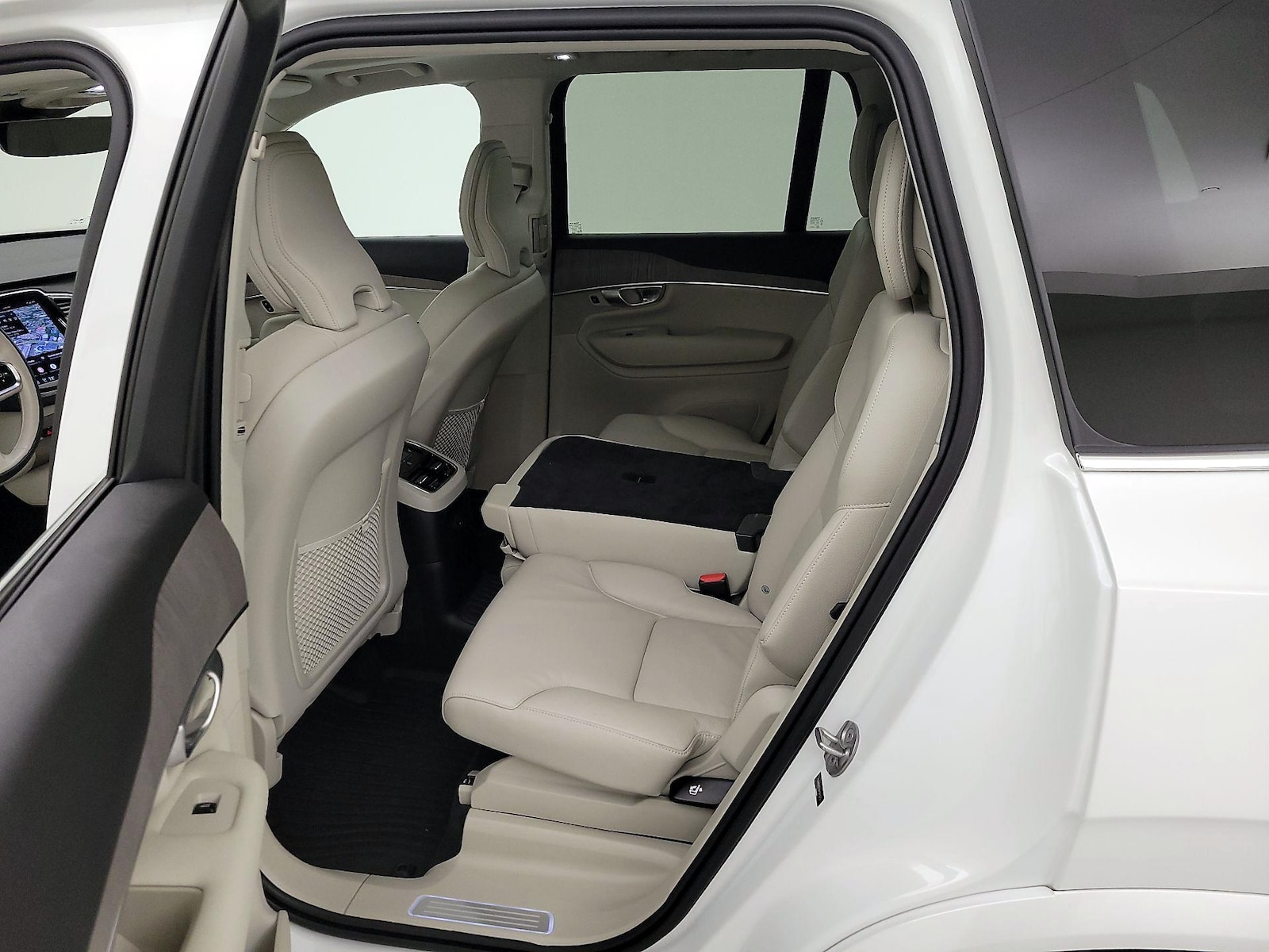 2024 Volvo XC90 Plus - Photo 22