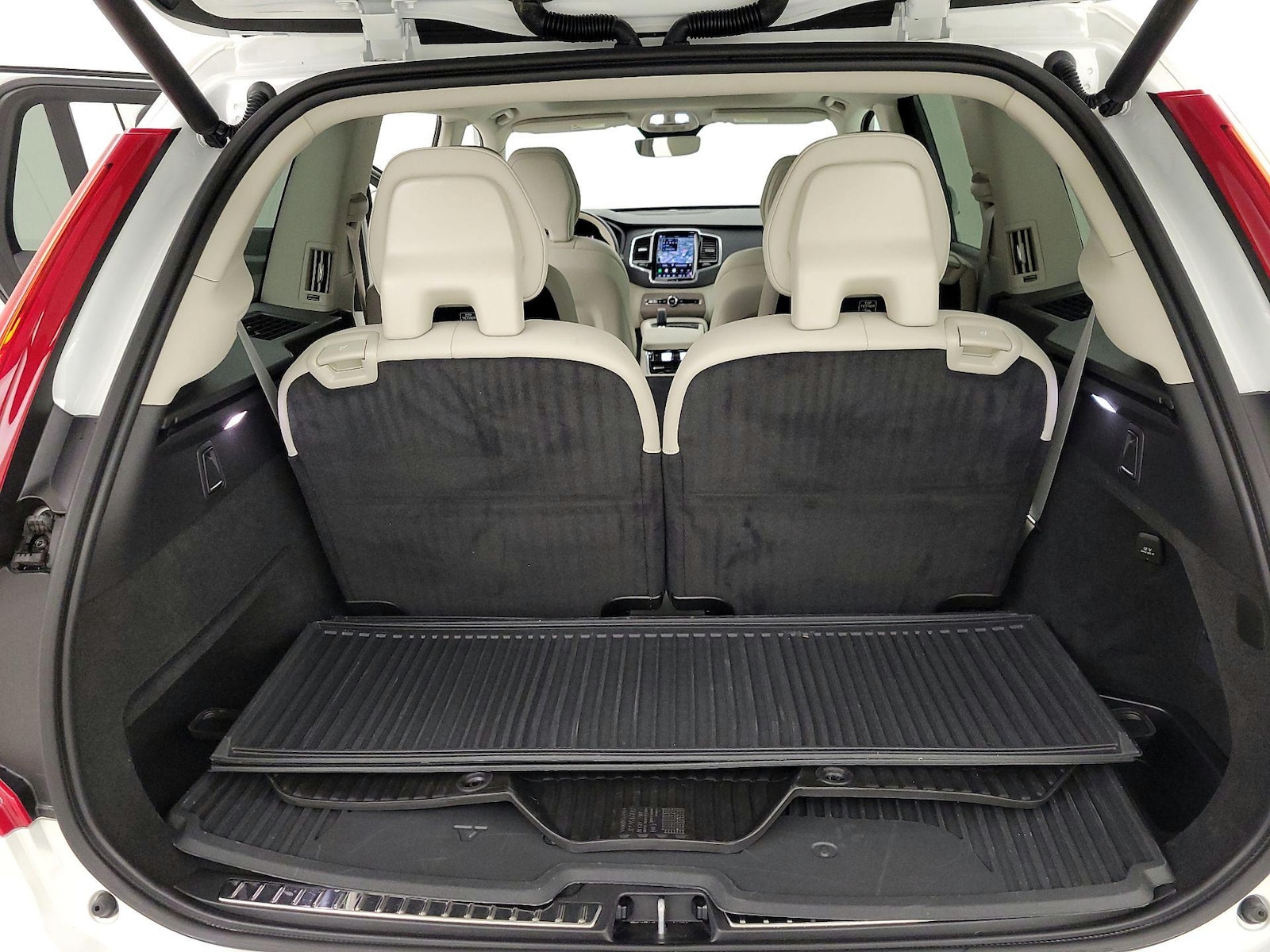 2024 Volvo XC90 Plus - Photo 24