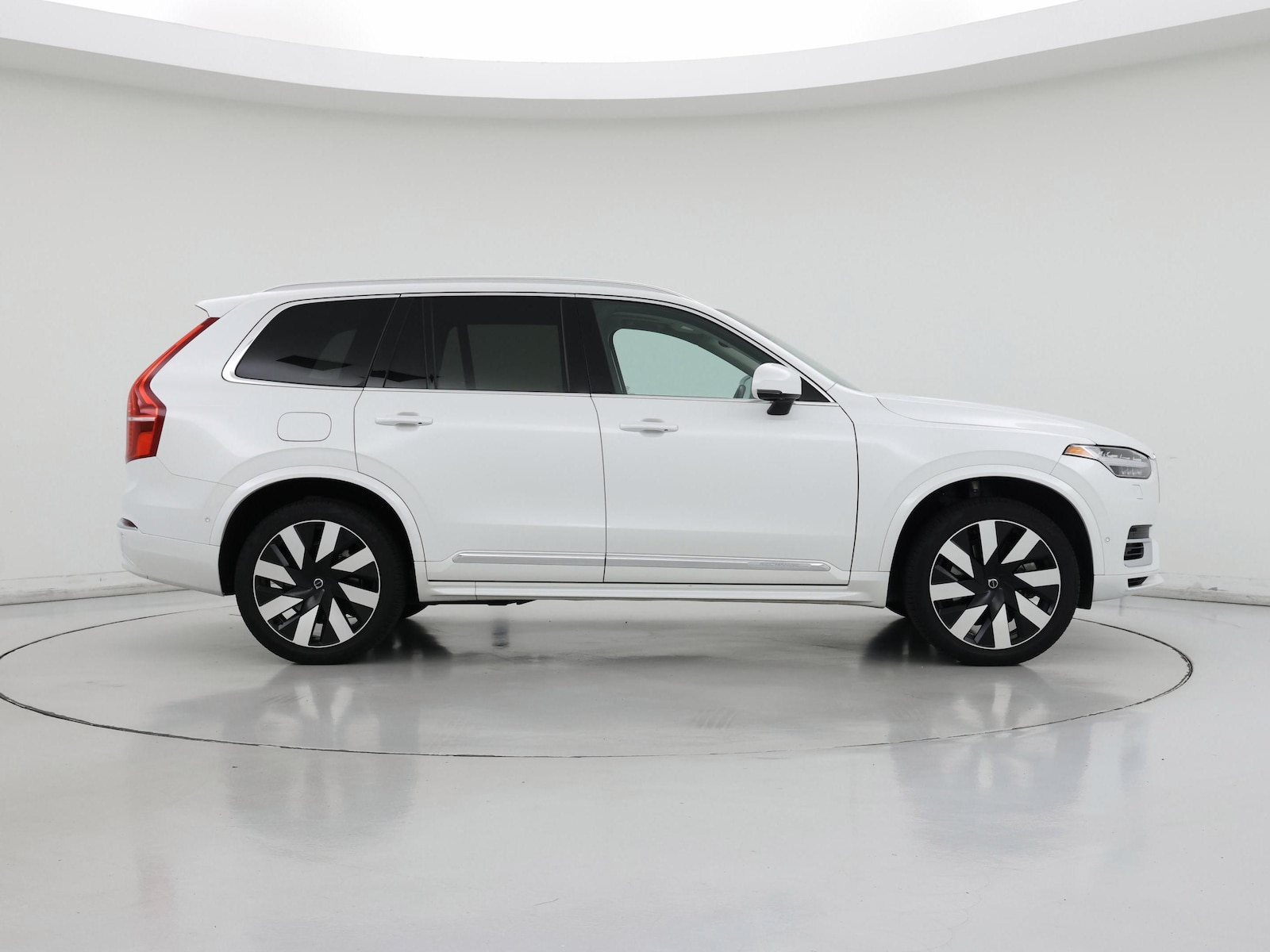 2024 Volvo XC90 Plus - Photo 8