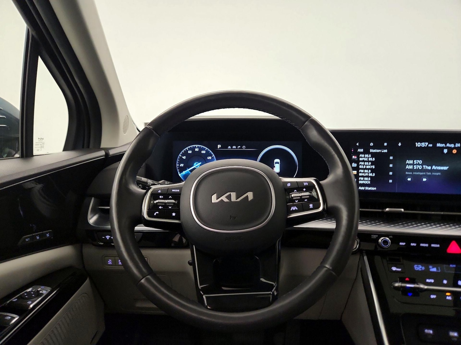 2024 Kia Carnival SX Prestige - Photo 11