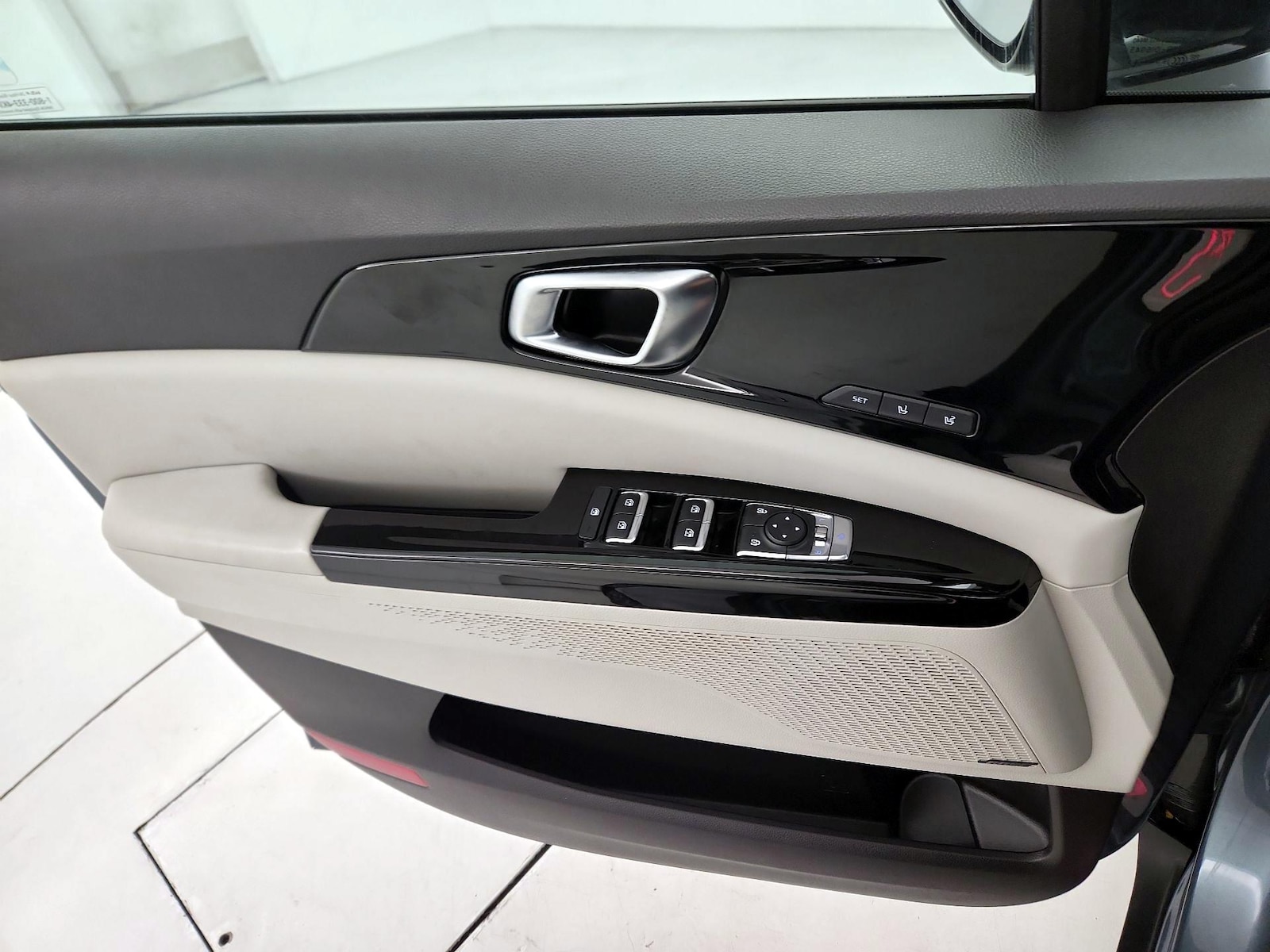 2024 Kia Carnival SX Prestige - Photo 13