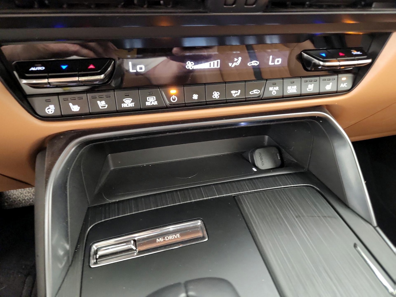 2025 Mazda CX-70 Premium Plus Package - Photo 18