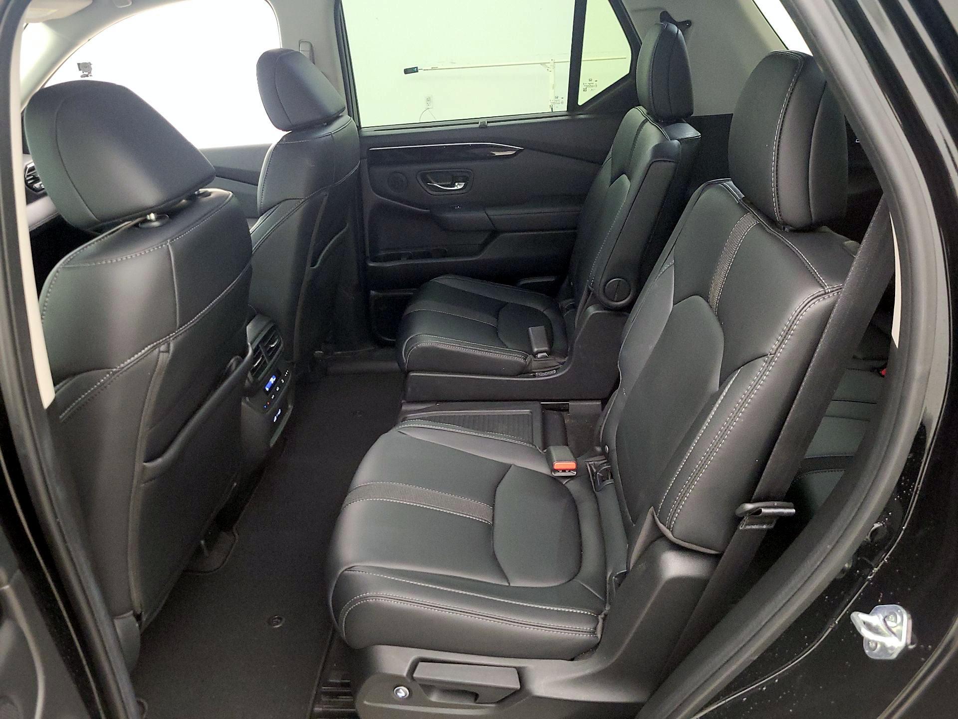 Thumbnail: 2023 Honda Pilot - 19