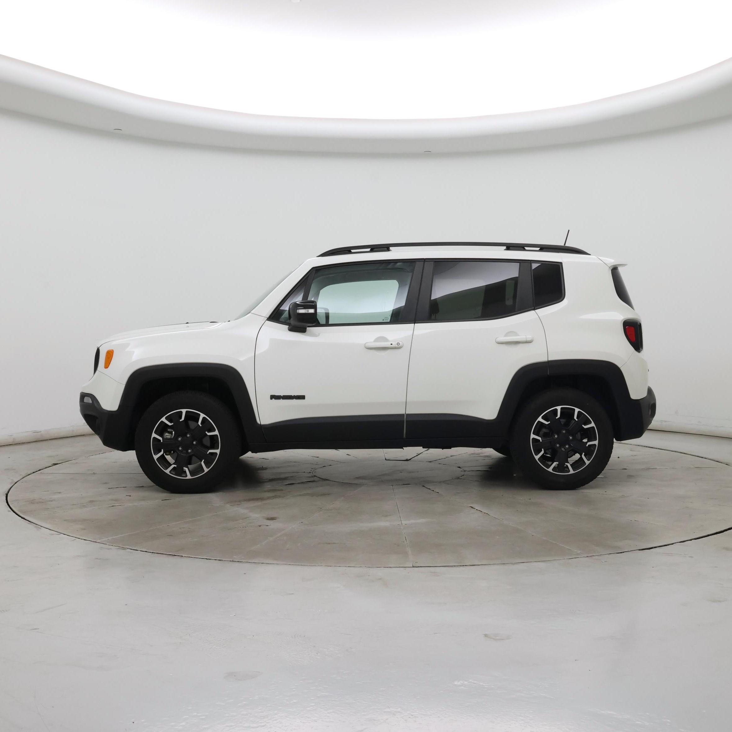Thumbnail: 2023 Jeep Renegade - 3