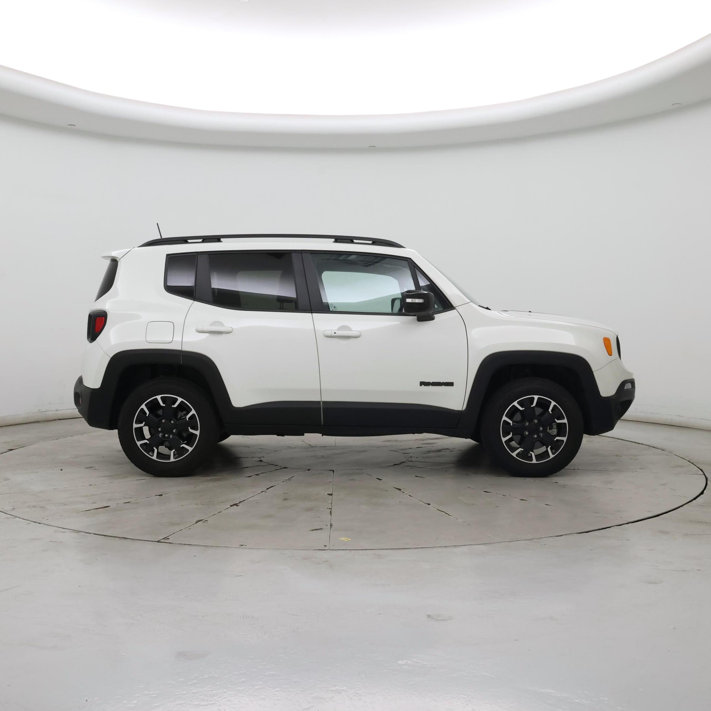 Thumbnail: 2023 Jeep Renegade - 7