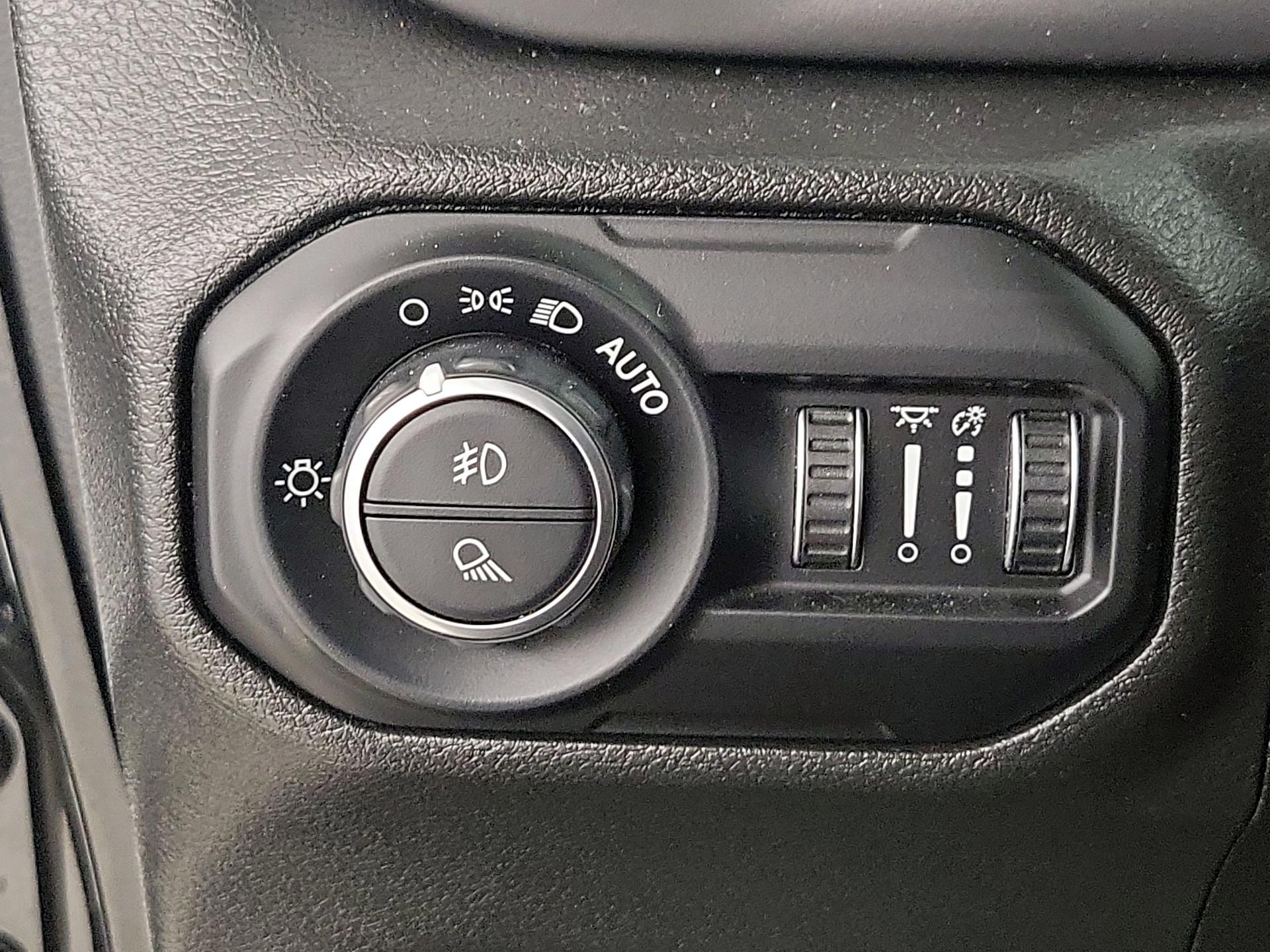Thumbnail: 2022 Jeep Gladiator - 13