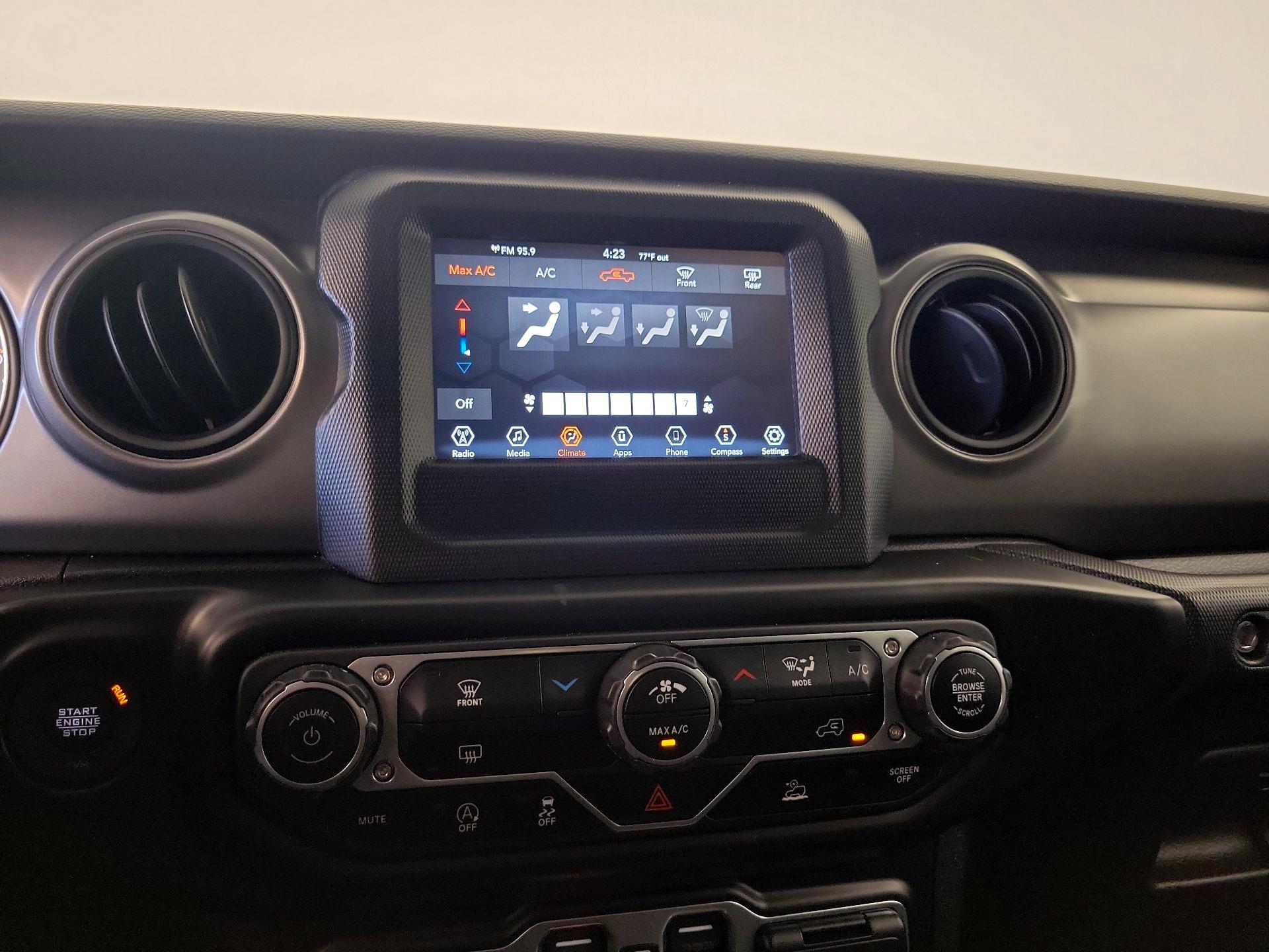 Thumbnail: 2022 Jeep Gladiator - 16