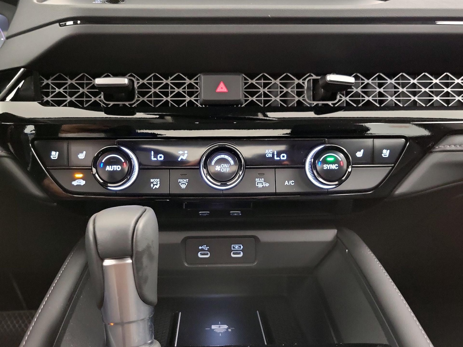 2025 Honda Accord Hybrid Touring - Photo 16