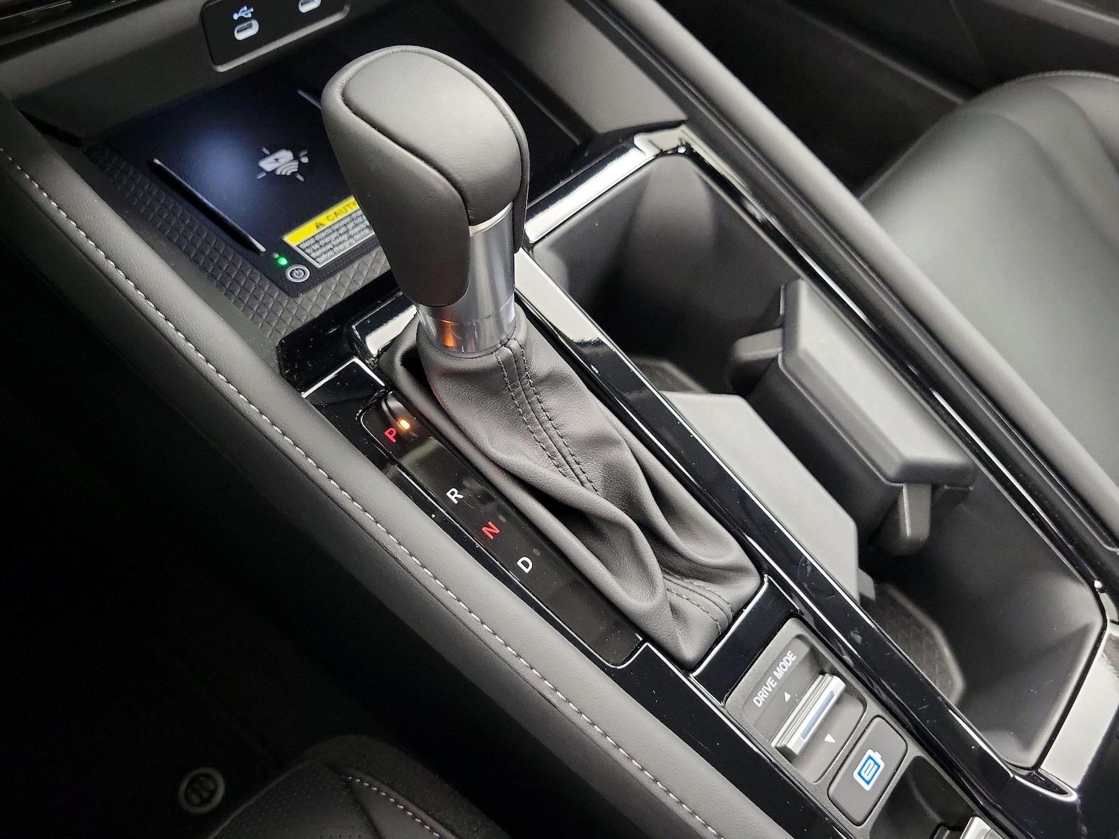 2025 Honda Accord Hybrid Touring - Photo 17