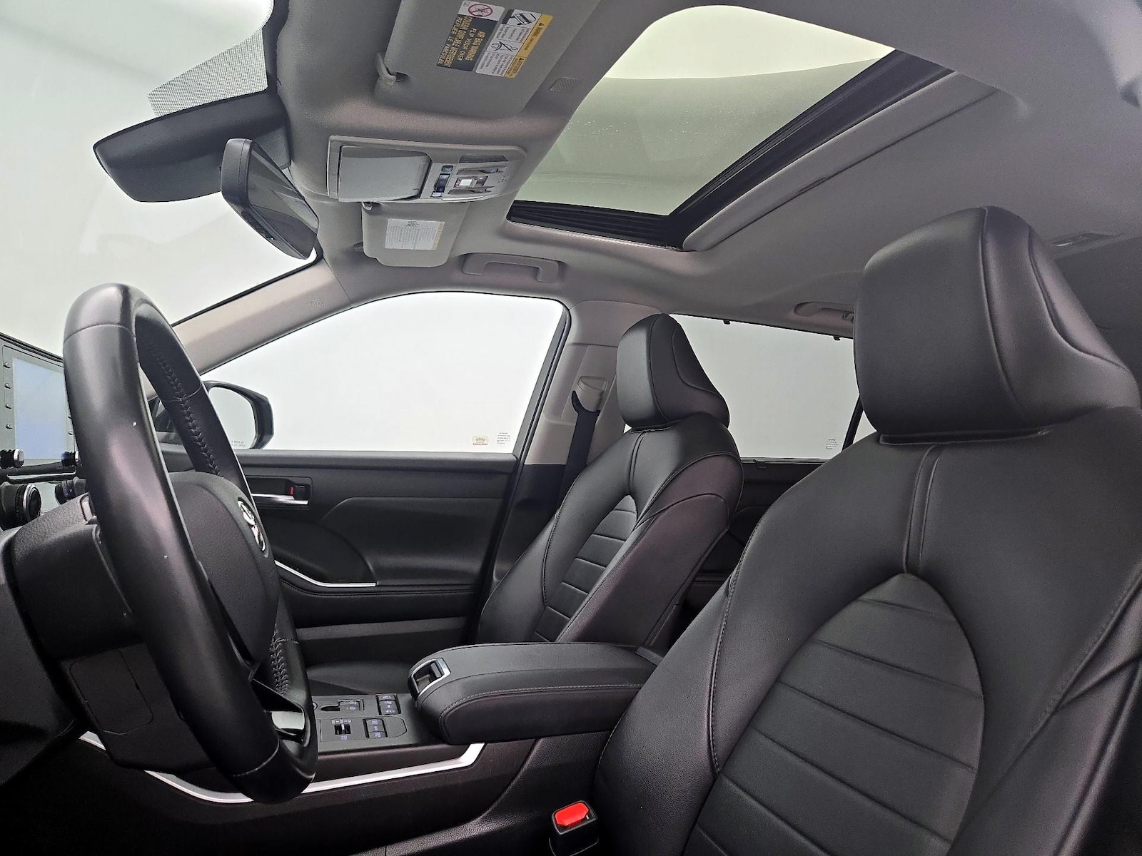 Sunroof(s) & Overhead Airbags