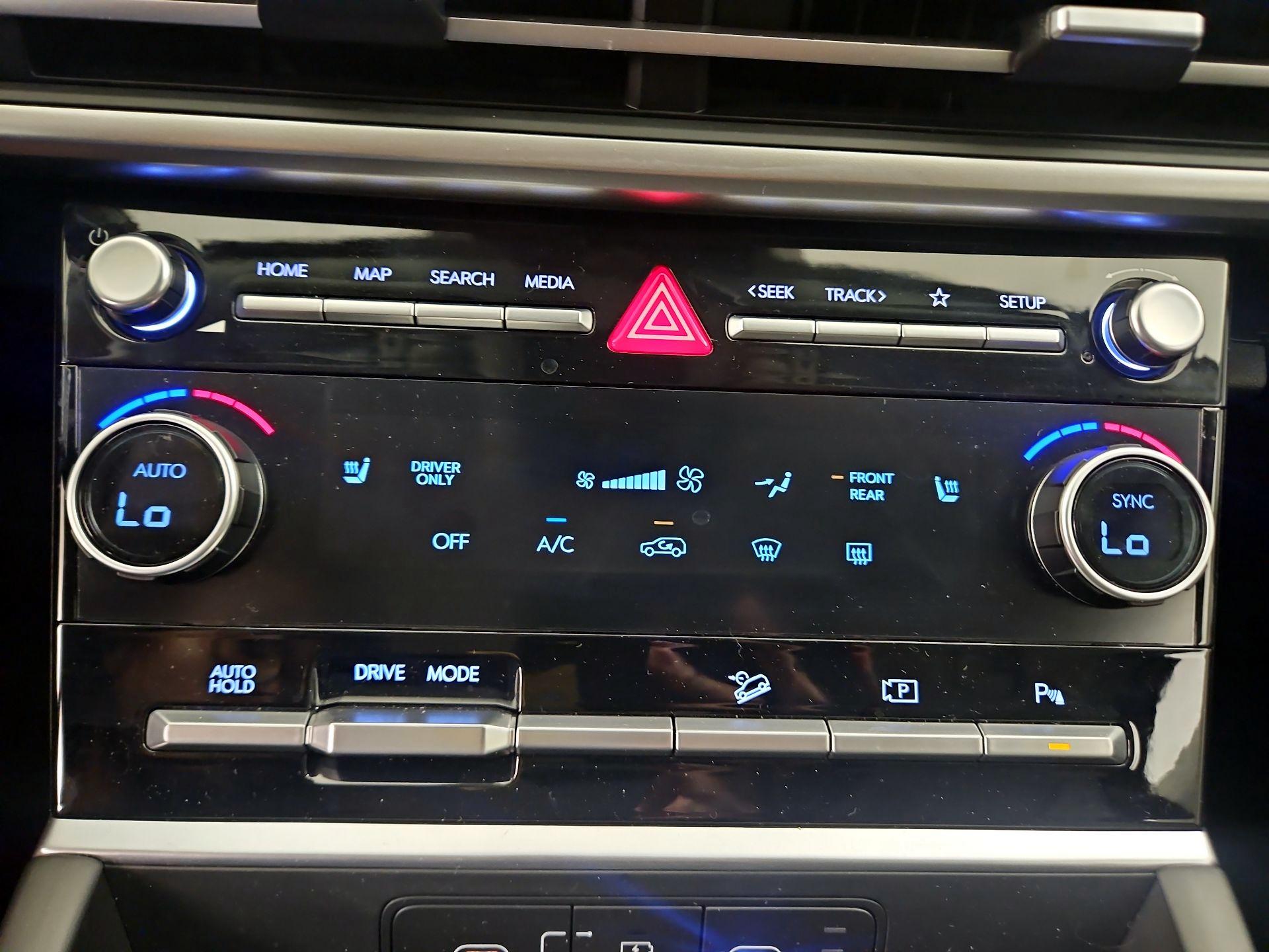 Thumbnail: 2025 Hyundai Santa Fe - 16