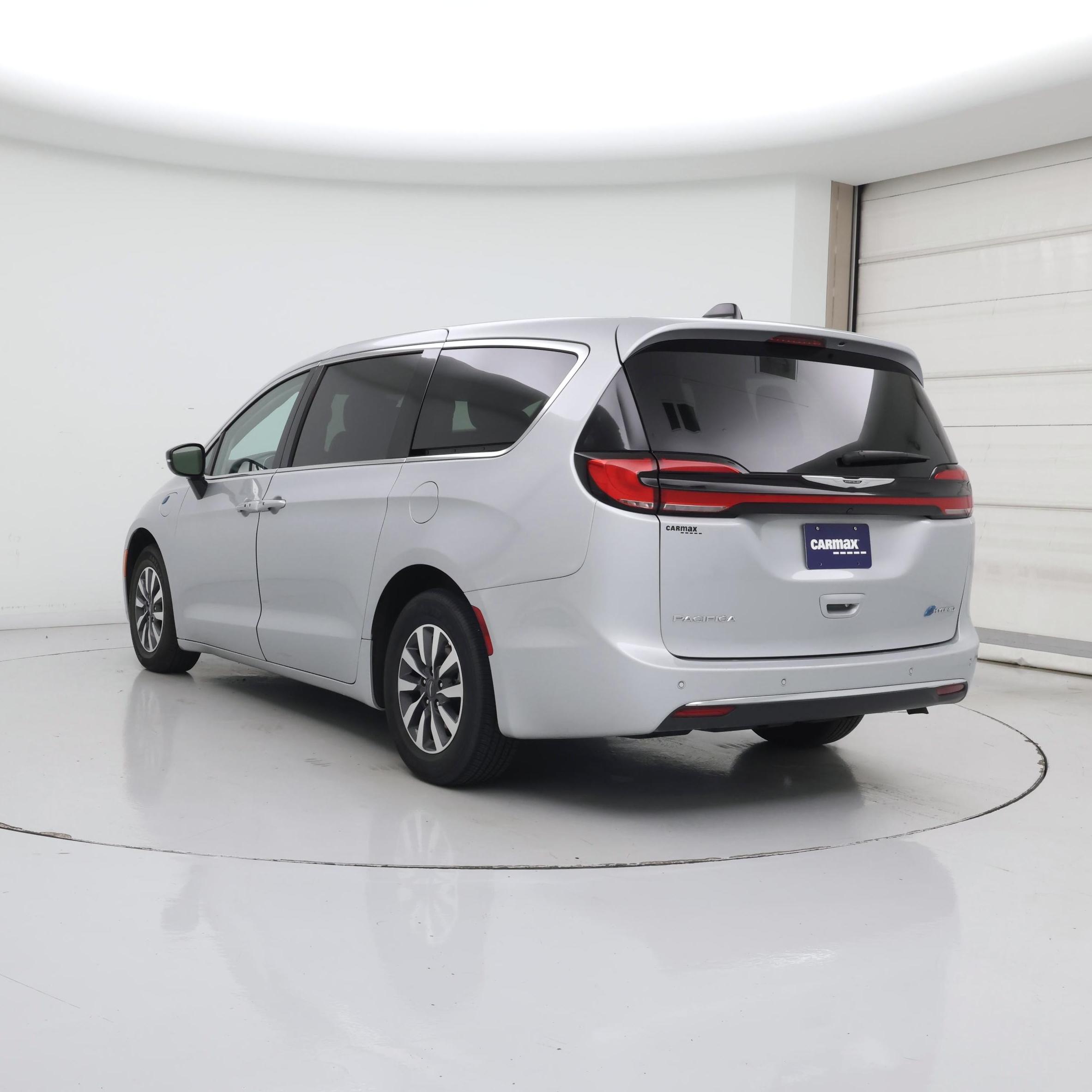 Thumbnail: 2024 Chrysler Pacifica - 2