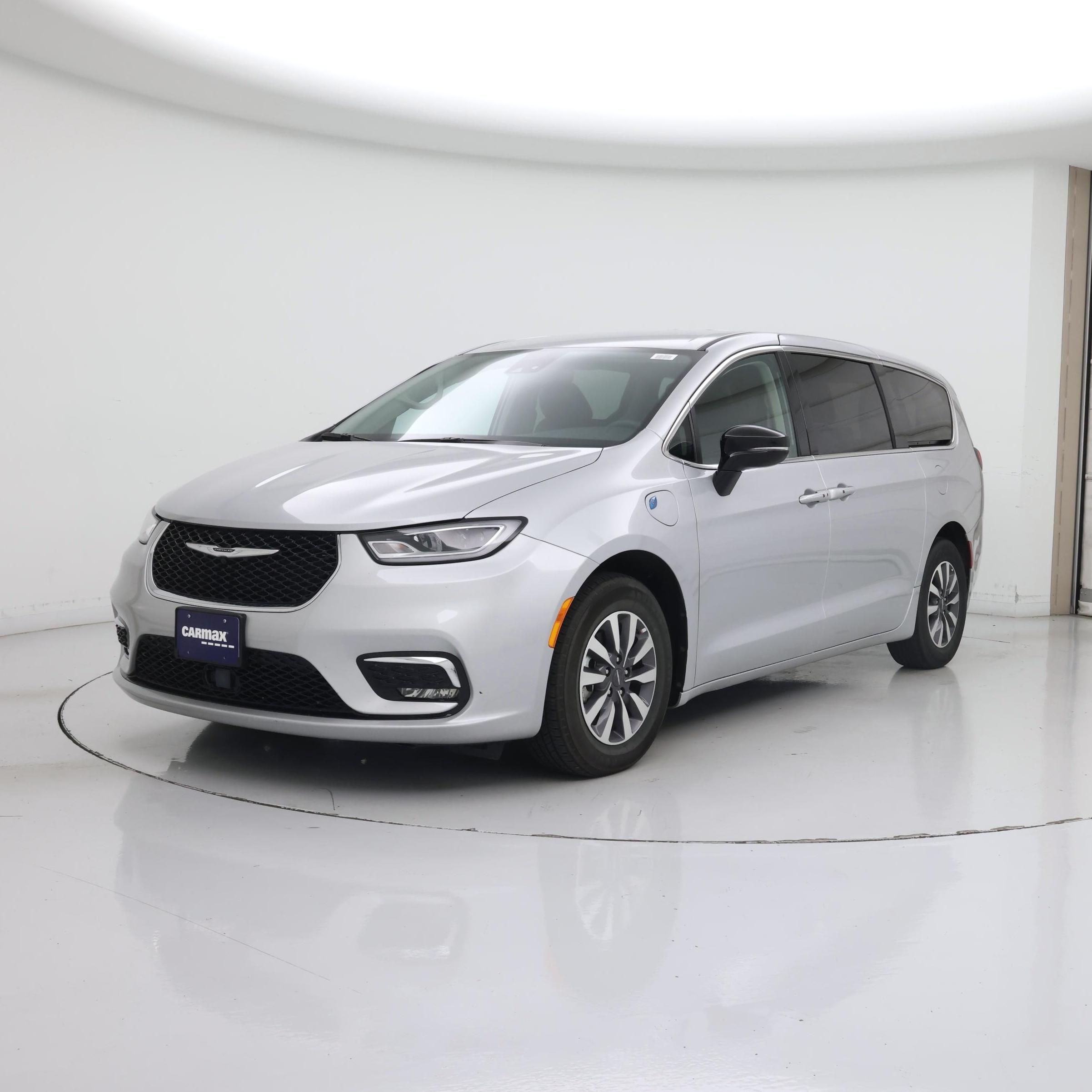 Thumbnail: 2024 Chrysler Pacifica - 4