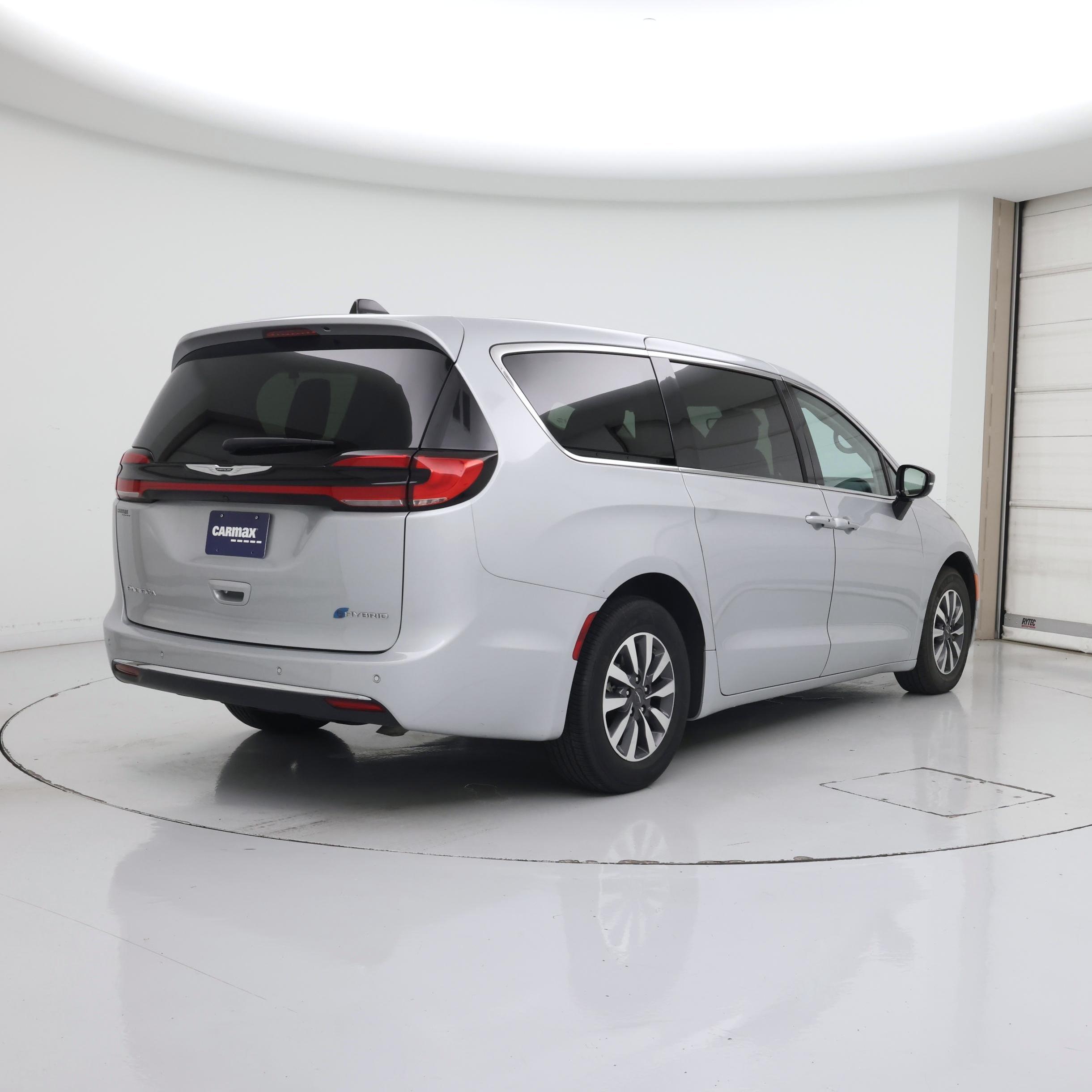 Thumbnail: 2024 Chrysler Pacifica - 8