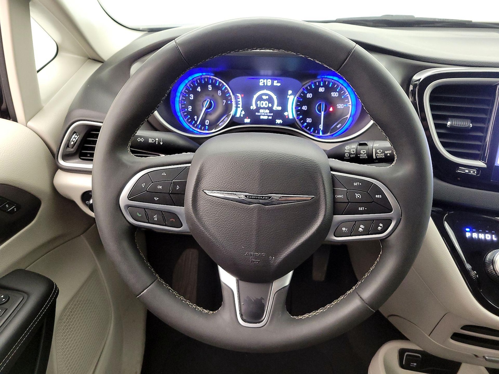 2024 Chrysler Pacifica Touring L - Photo 11
