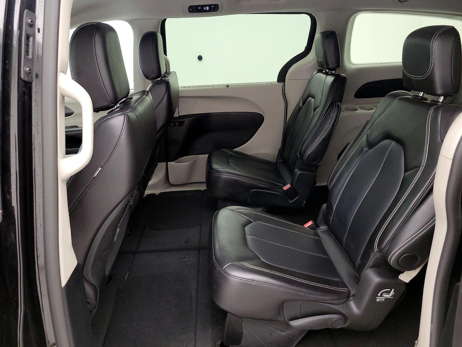 2024 Chrysler Pacifica Touring L - Photo 20