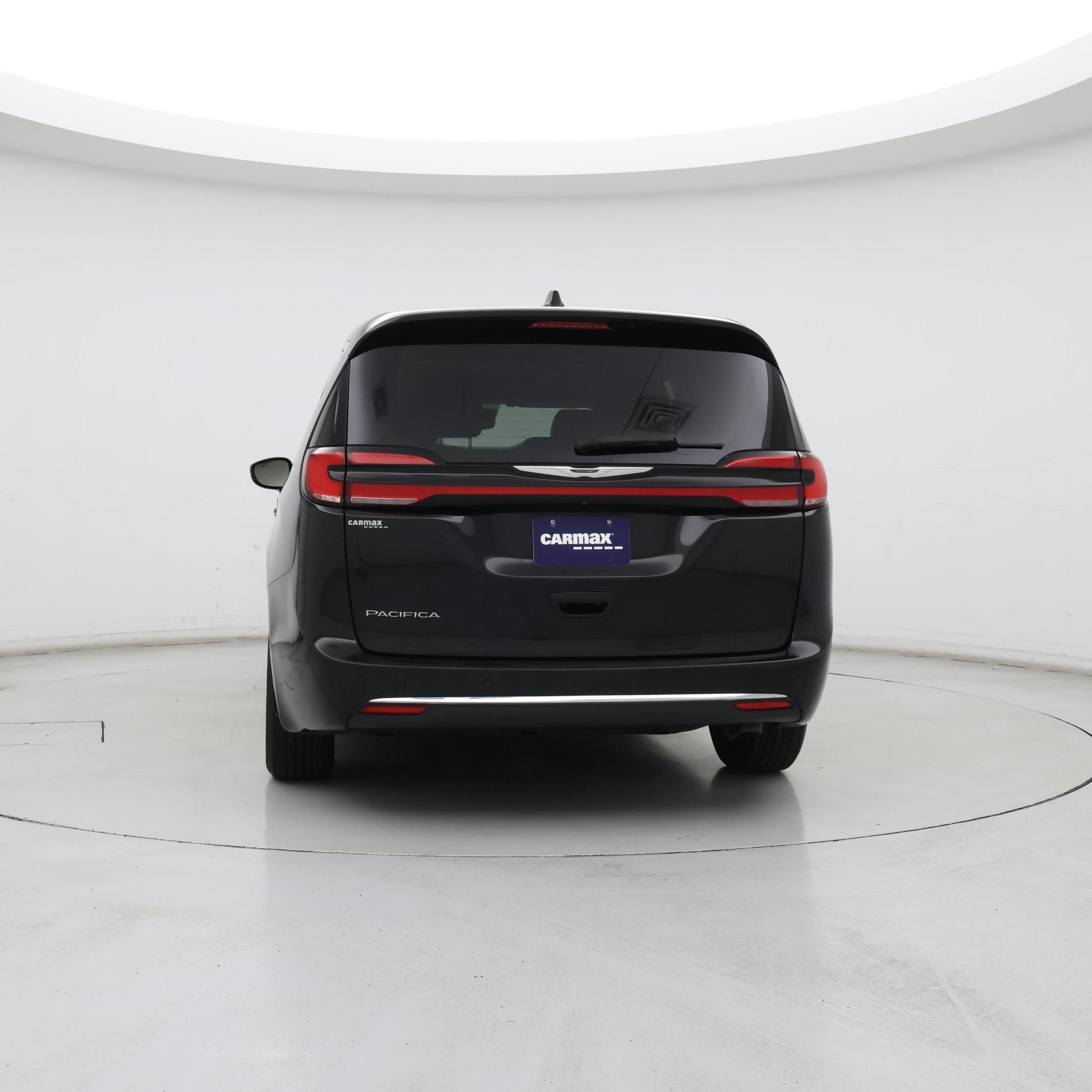 Thumbnail: 2024 Chrysler Pacifica - 6