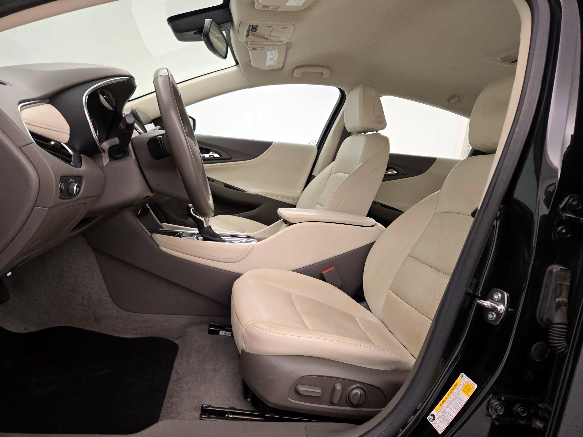 Thumbnail: 2024 Chevrolet Malibu - 11