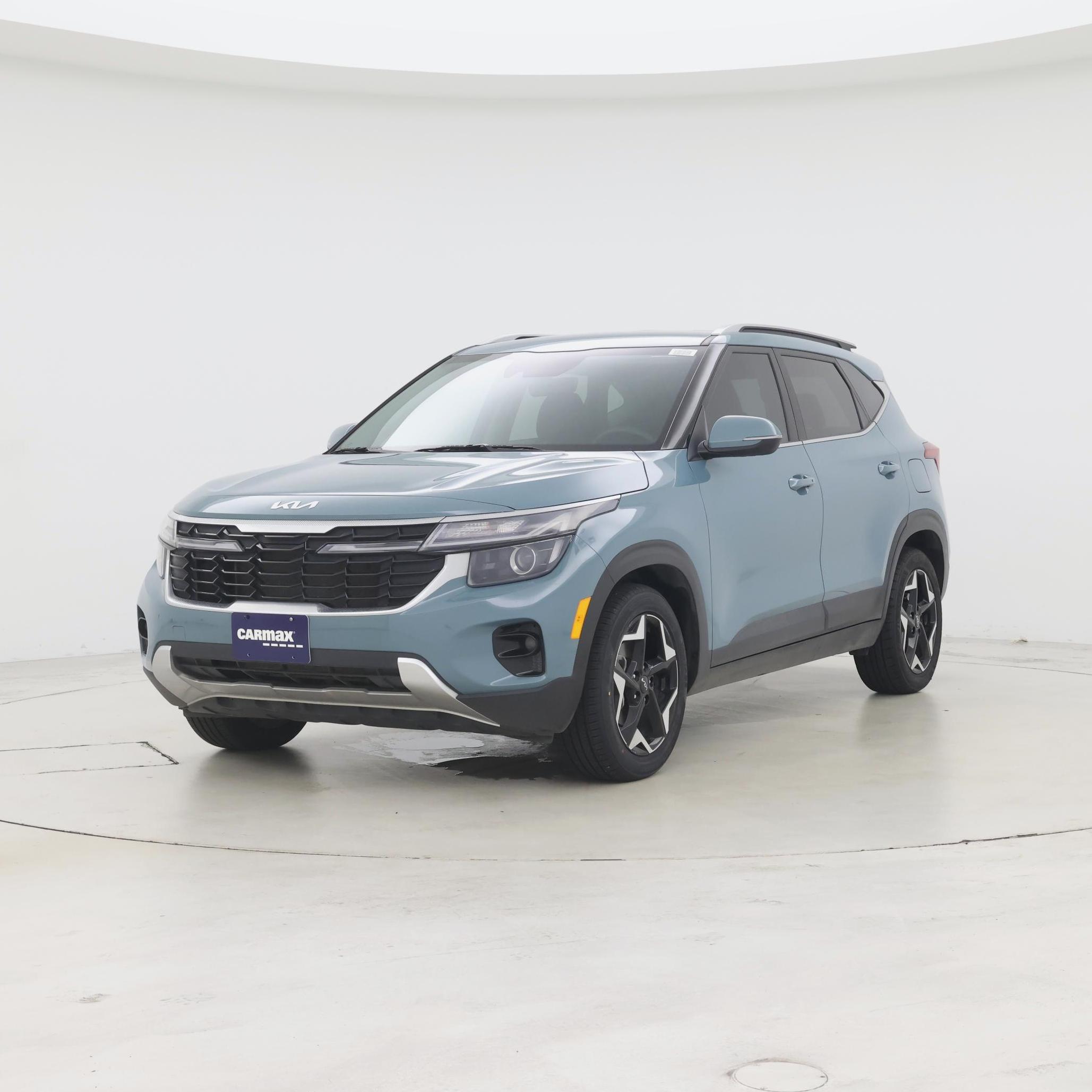 Thumbnail: 2024 Kia Seltos - 4