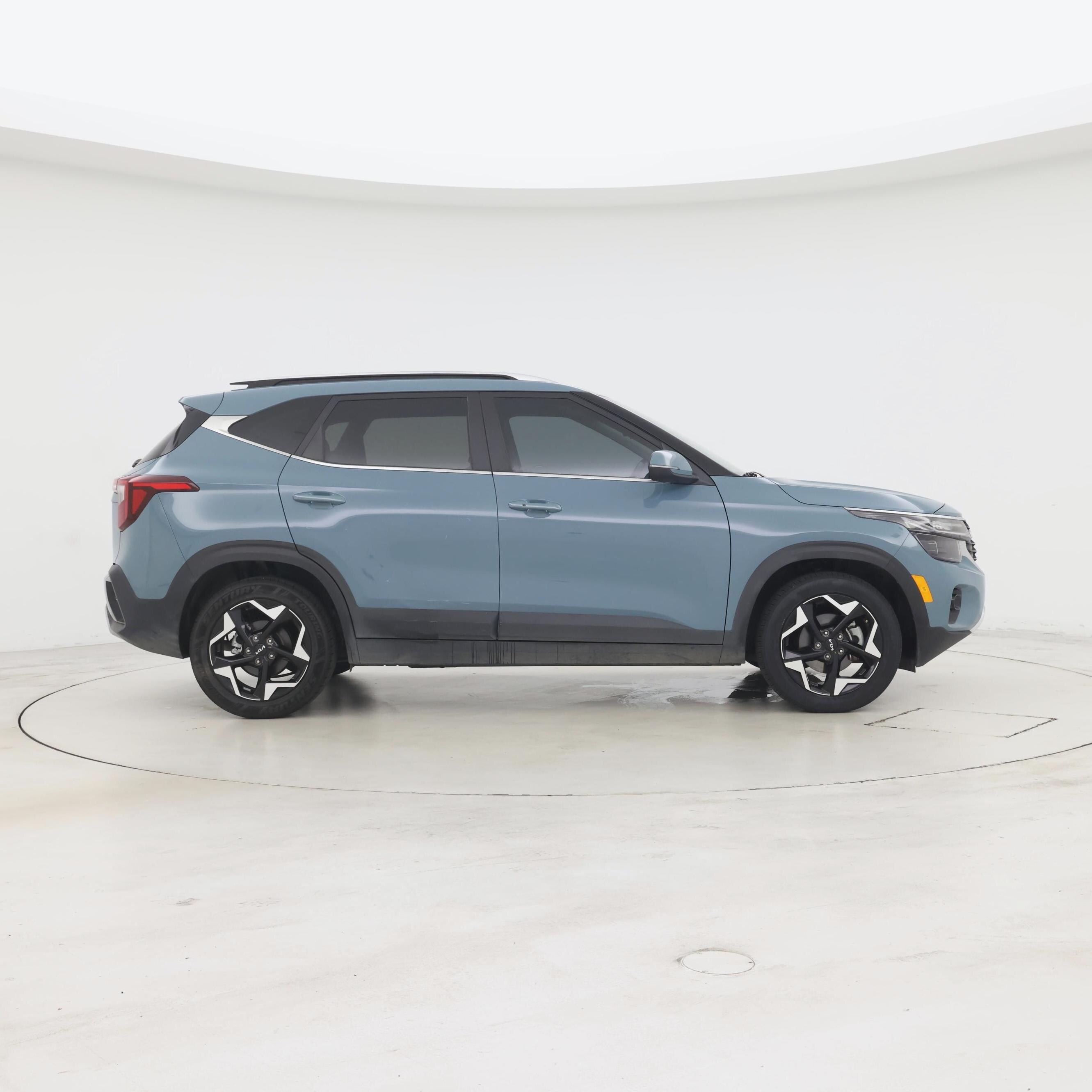 Thumbnail: 2024 Kia Seltos - 7