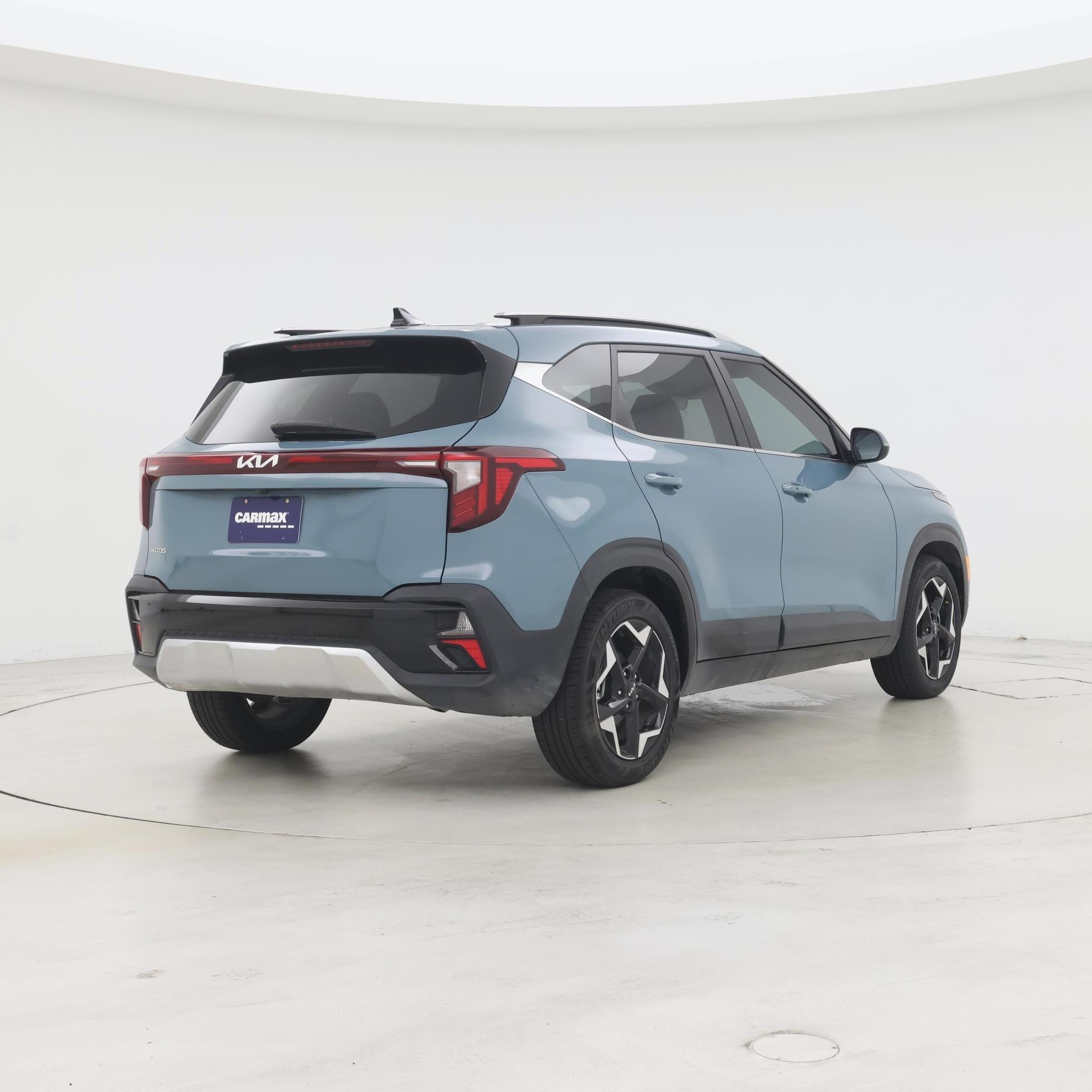 Thumbnail: 2024 Kia Seltos - 8