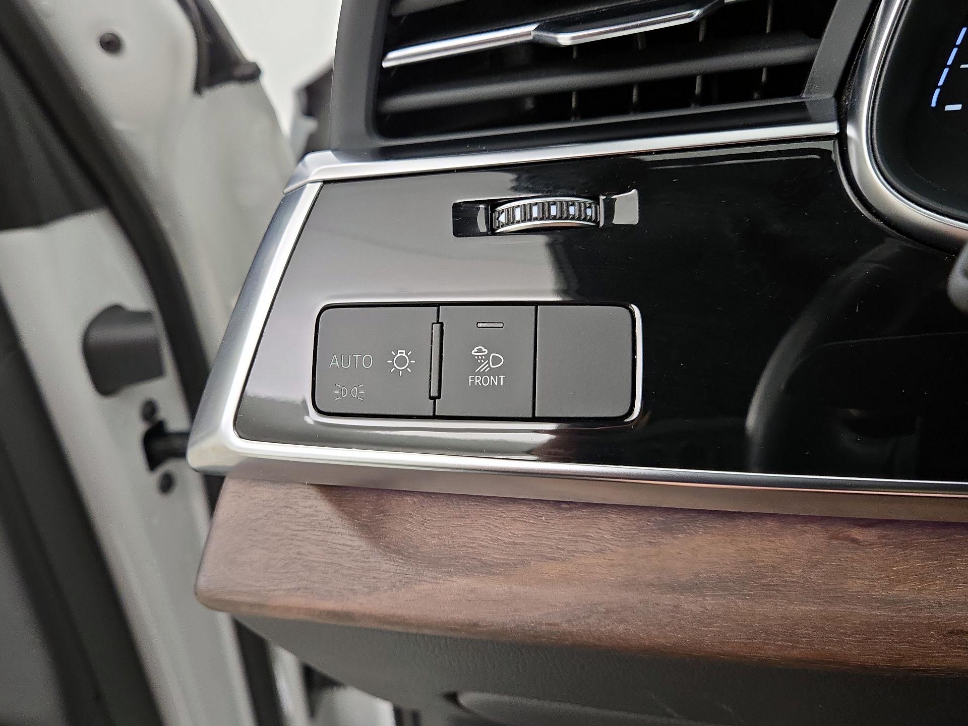 Thumbnail: 2025 Audi Q7 - 13