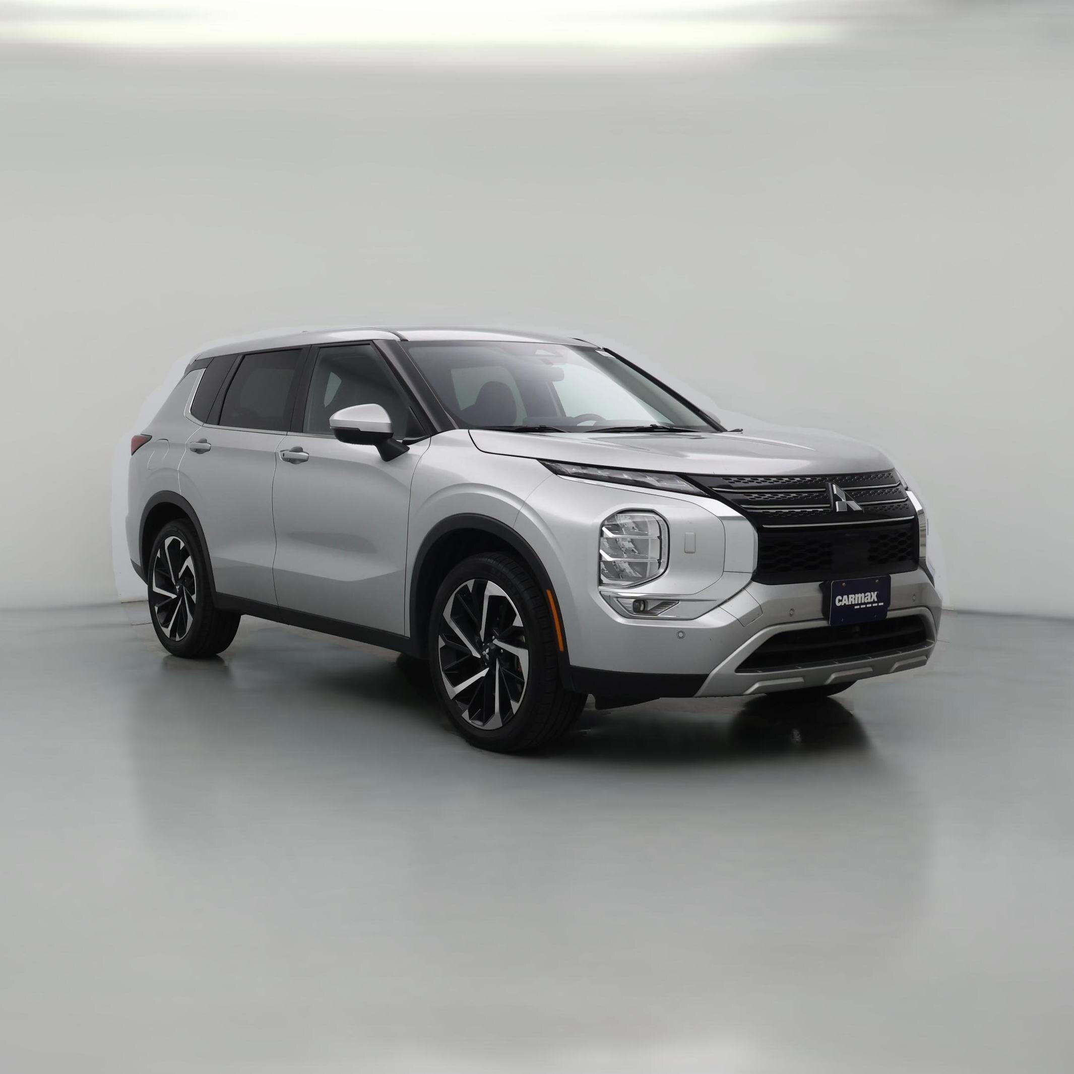 Thumbnail: 2024 Mitsubishi Outlander - 1