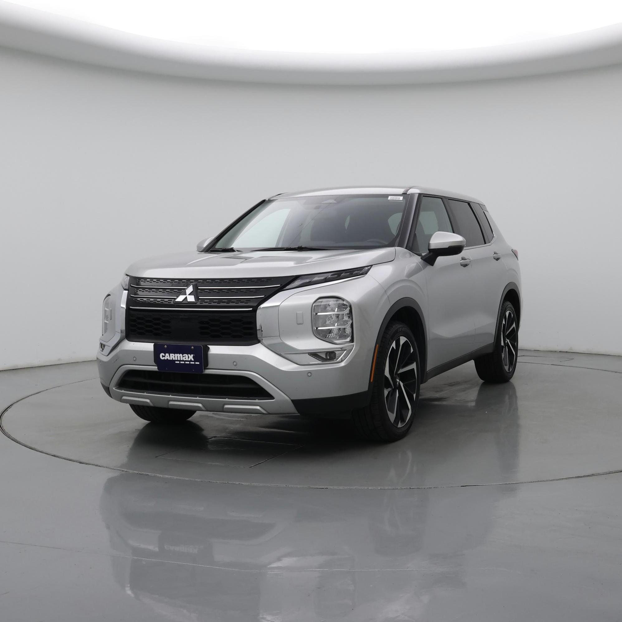 Thumbnail: 2024 Mitsubishi Outlander - 4