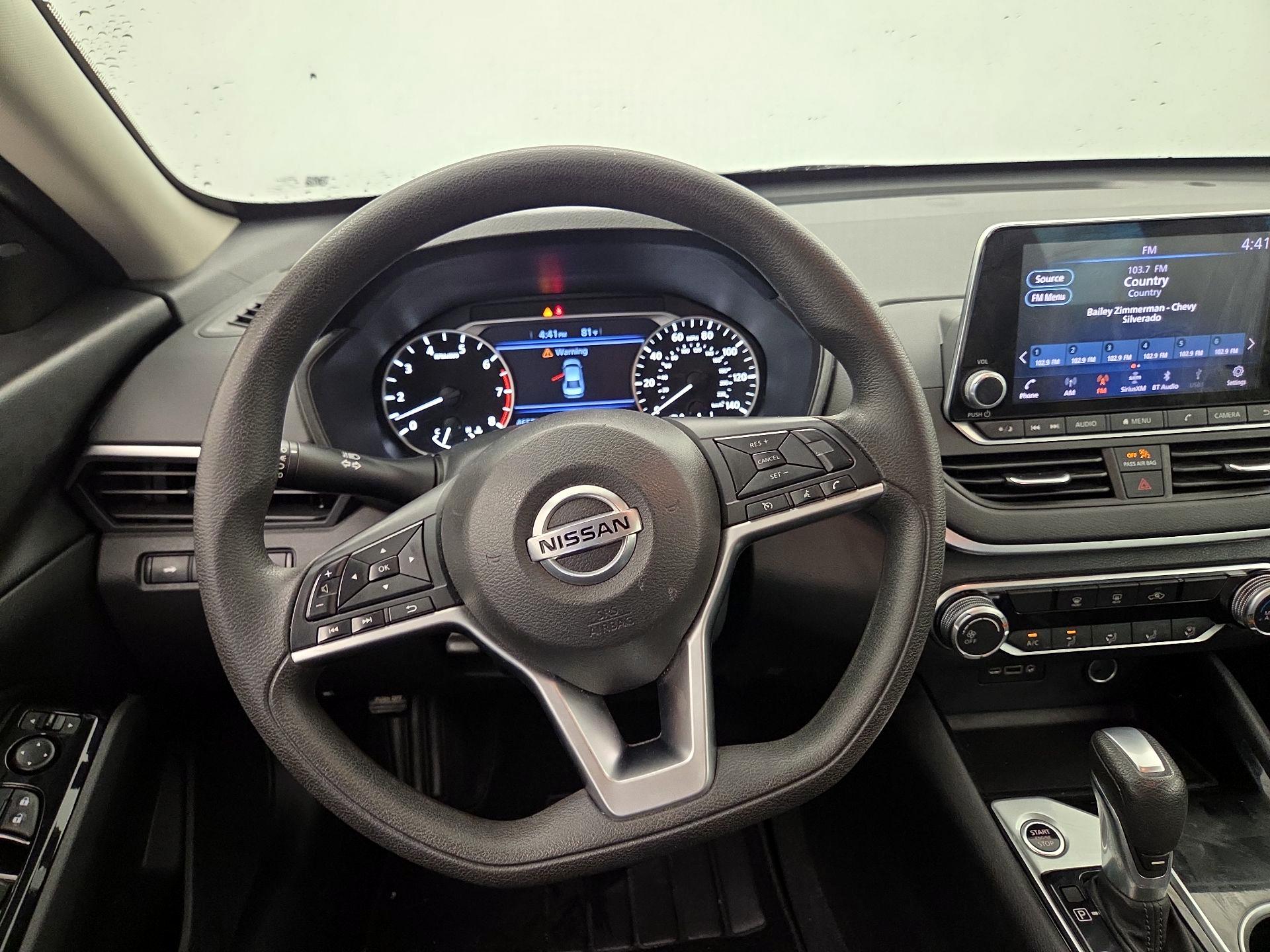 Thumbnail: 2021 Nissan Altima - 10