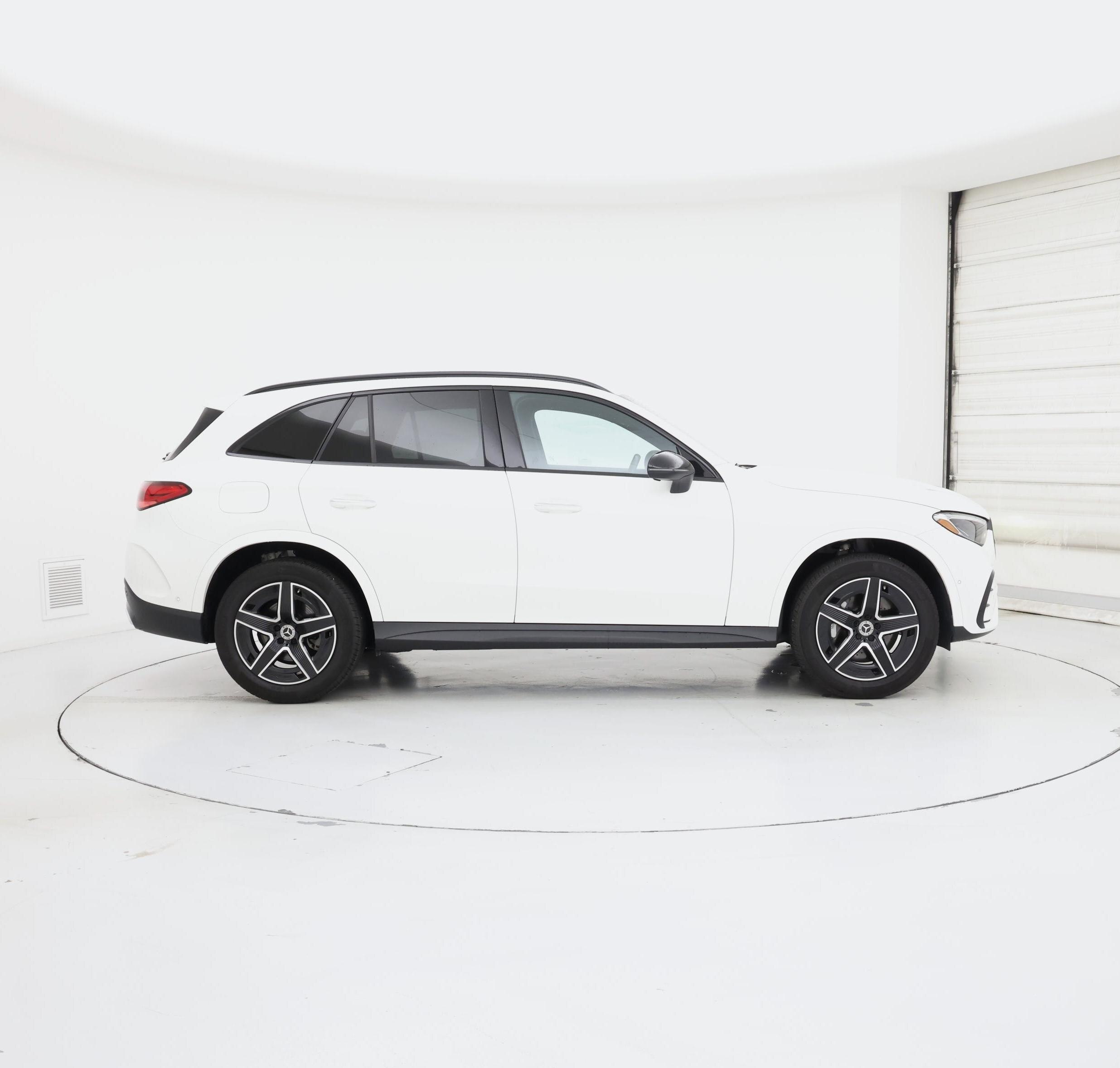 Thumbnail: 2024 Mercedes-Benz GLC - 7