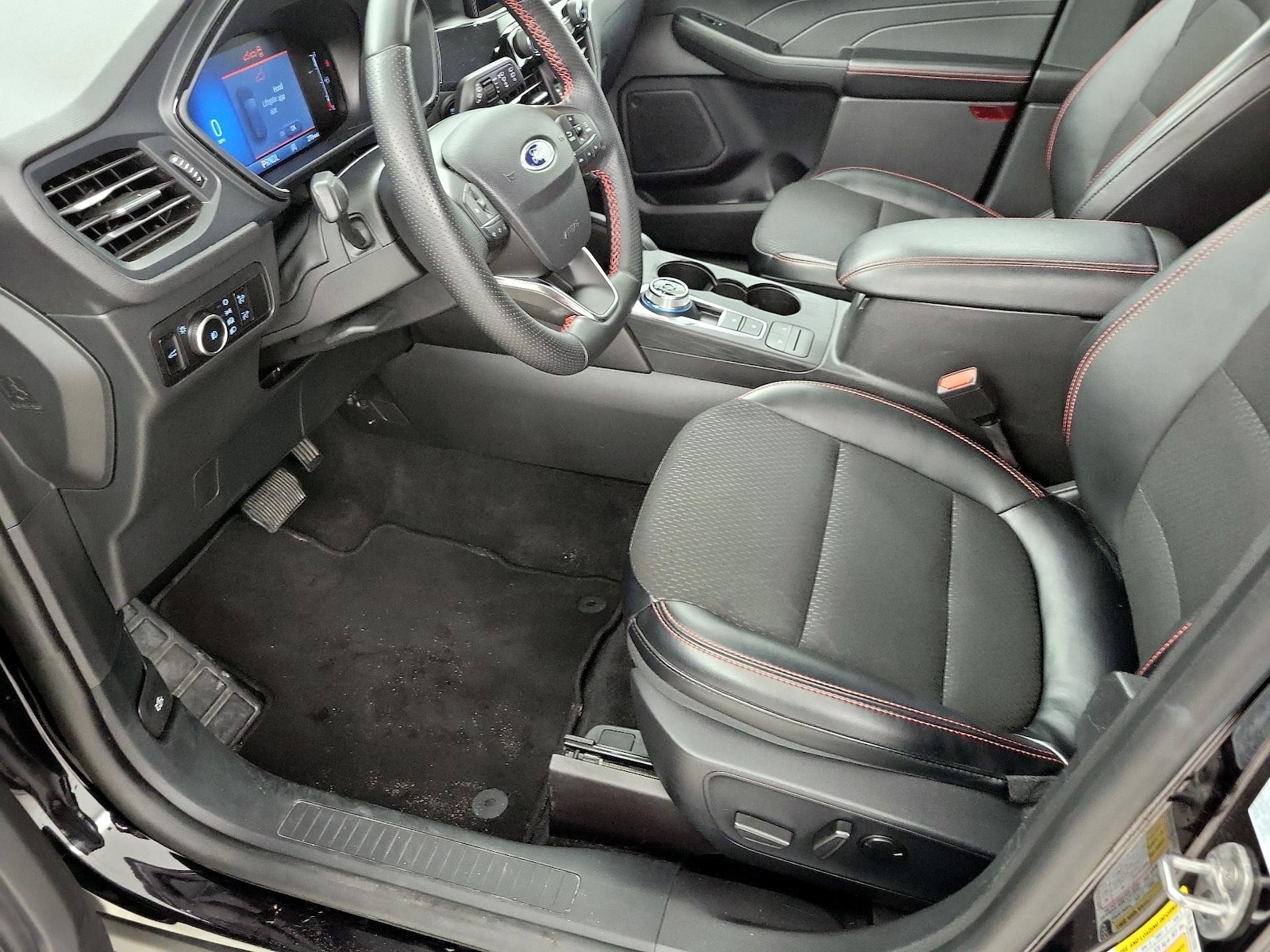 2025 Ford Escape ST-Line Select - Photo 12