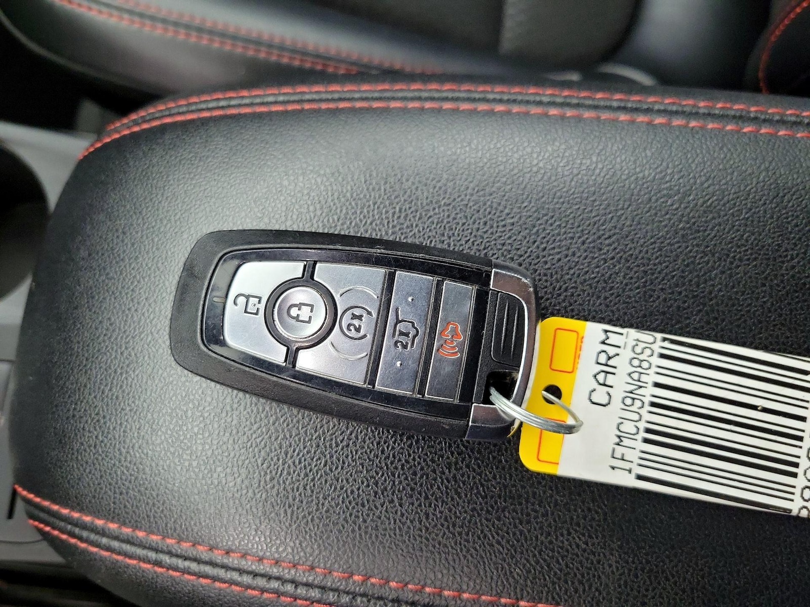 2025 Ford Escape ST-Line Select - Photo 23