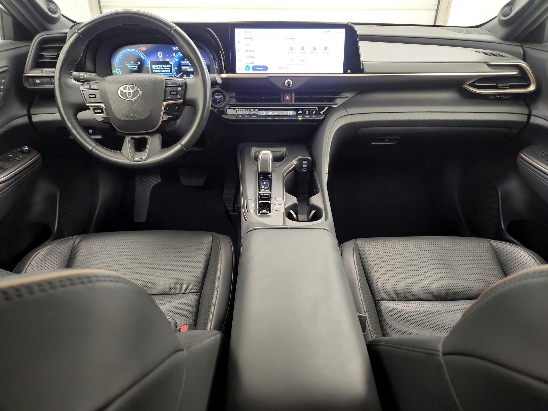 Thumbnail: 2023 Toyota Crown - 9