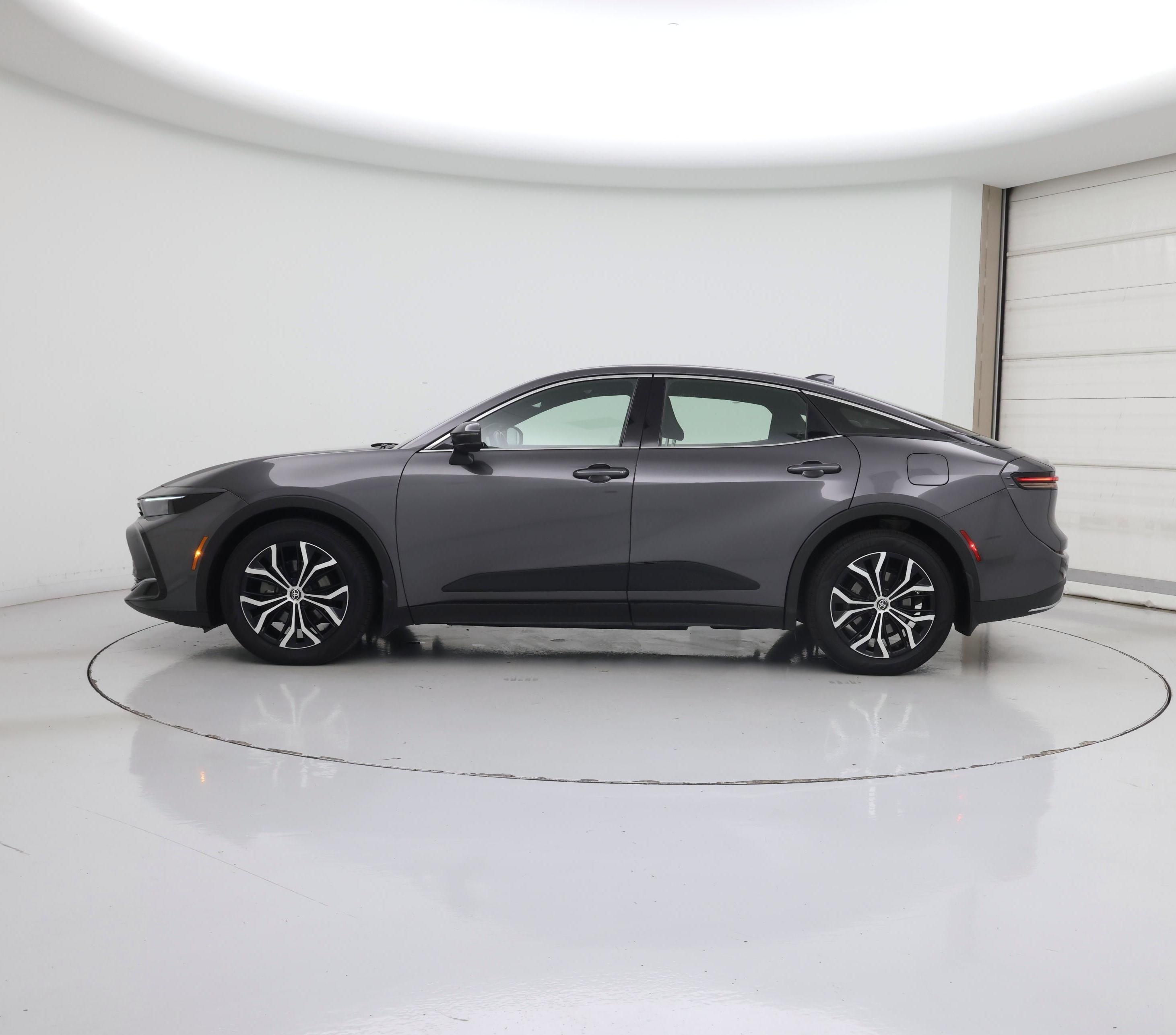 Thumbnail: 2023 Toyota Crown - 3