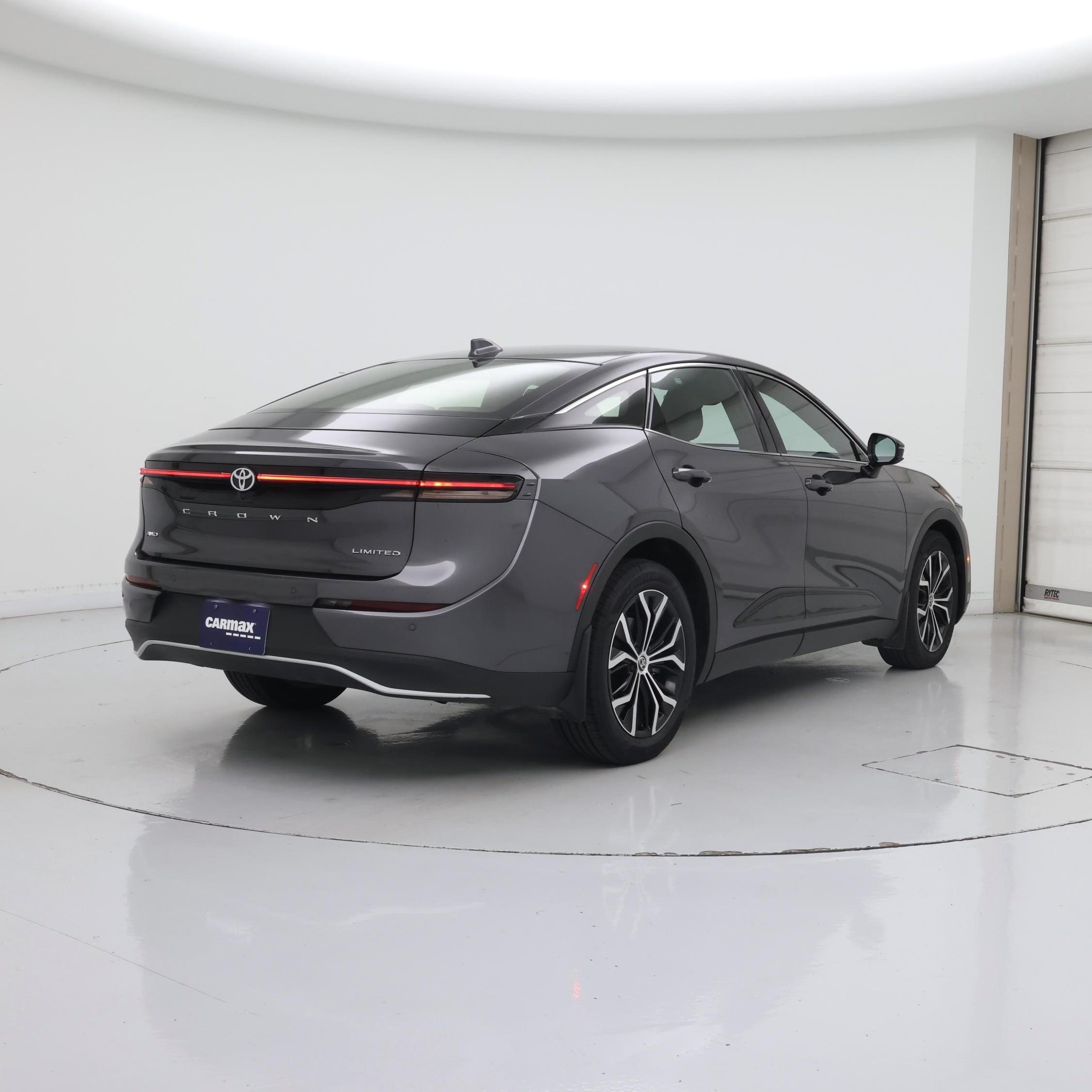 Thumbnail: 2023 Toyota Crown - 8