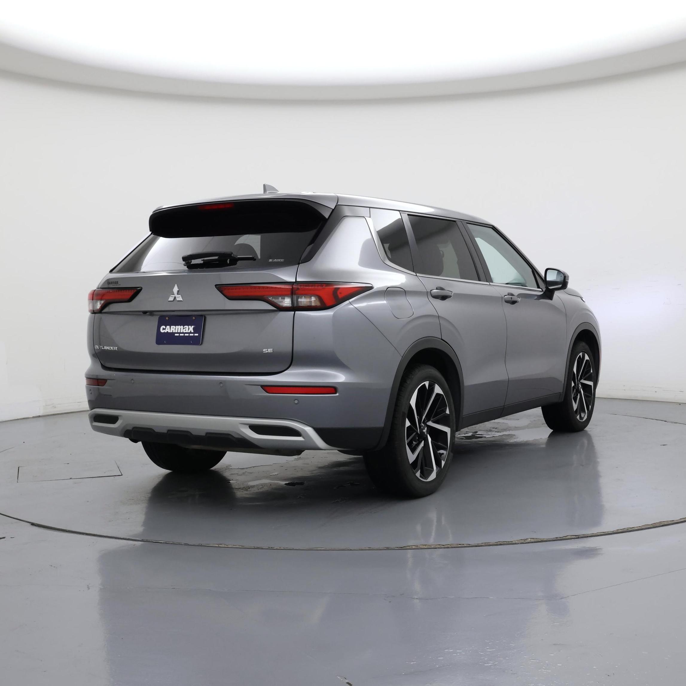Thumbnail: 2024 Mitsubishi Outlander - 8