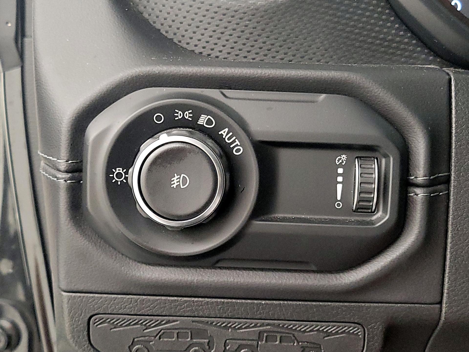 Thumbnail: 2025 Jeep Wrangler - 13