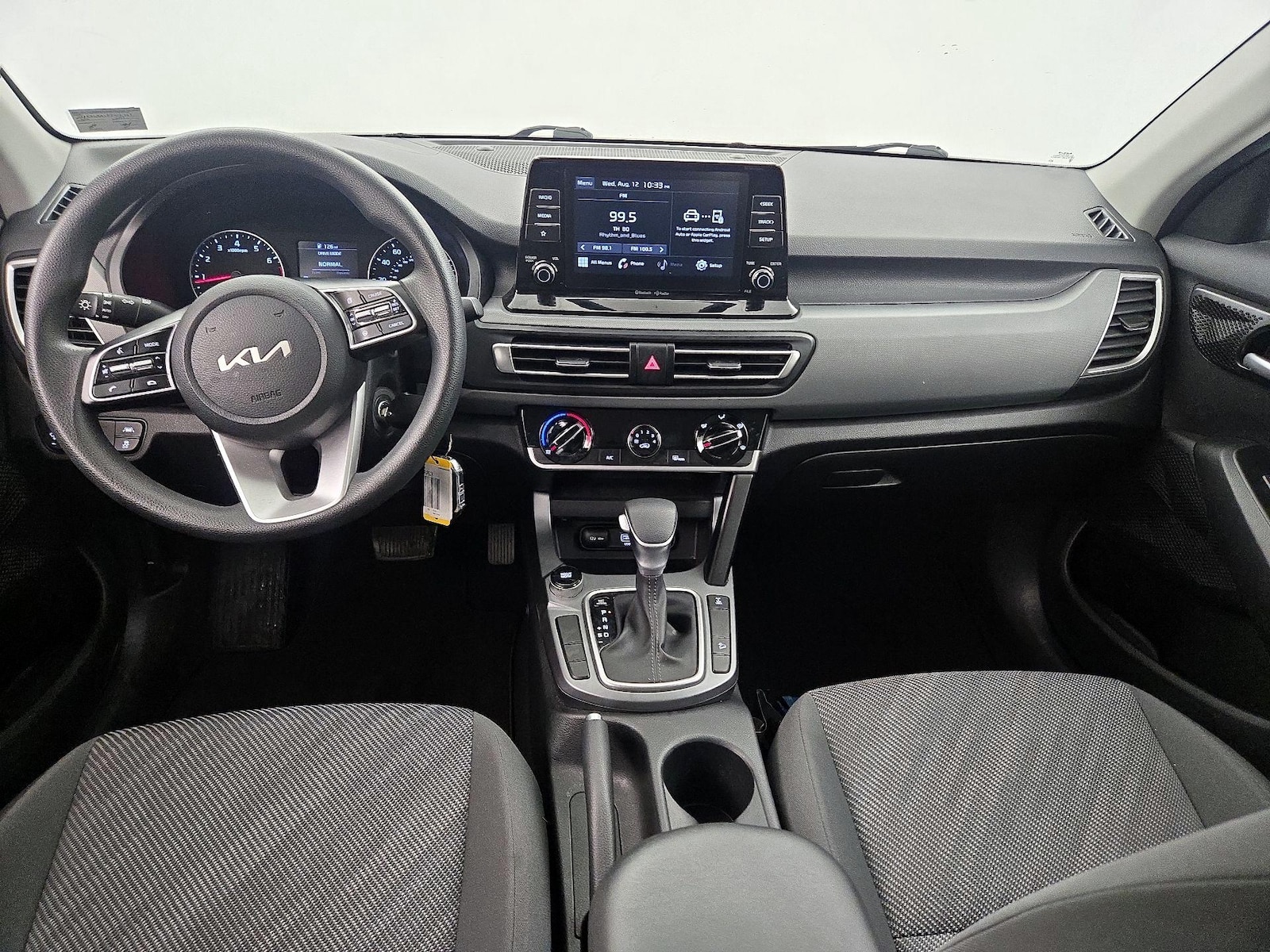 2023 Kia Seltos LX - Photo 10