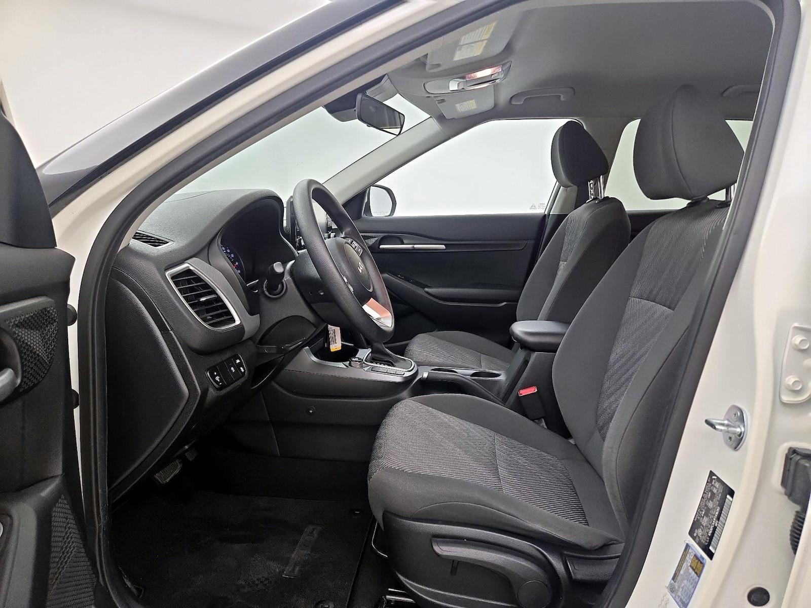 2023 Kia Seltos LX - Photo 12