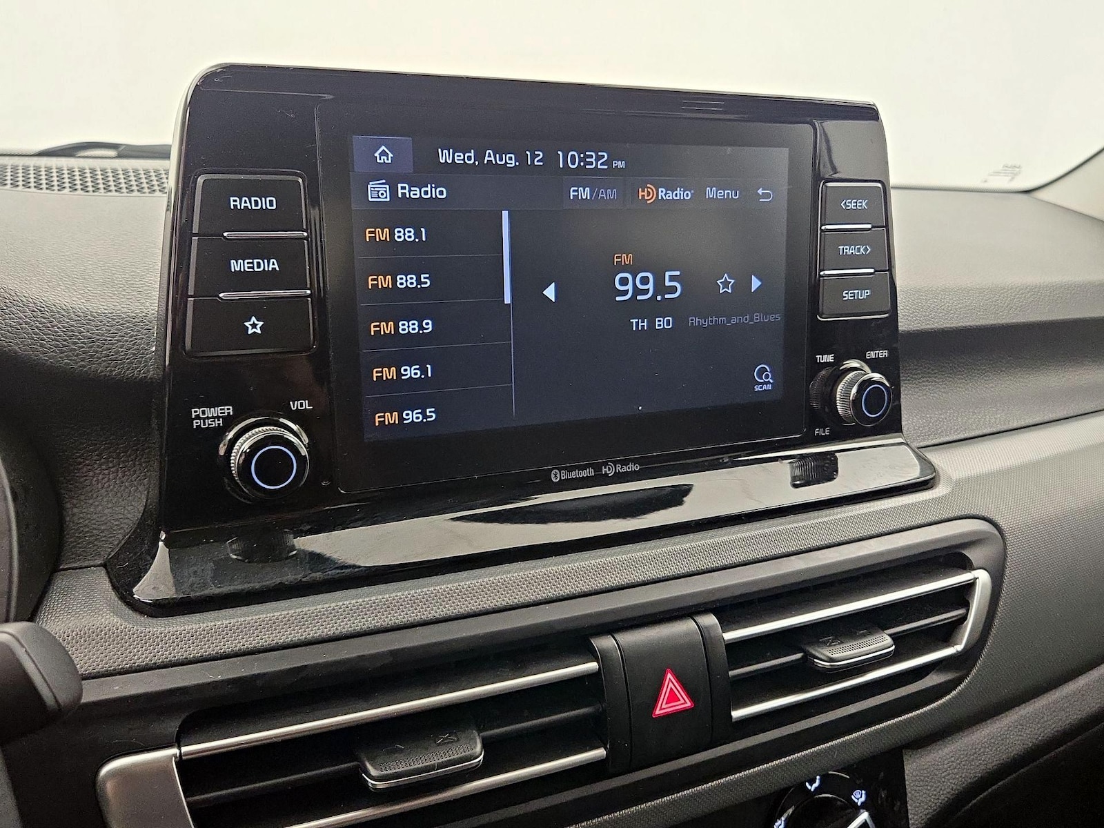 2023 Kia Seltos LX - Photo 16