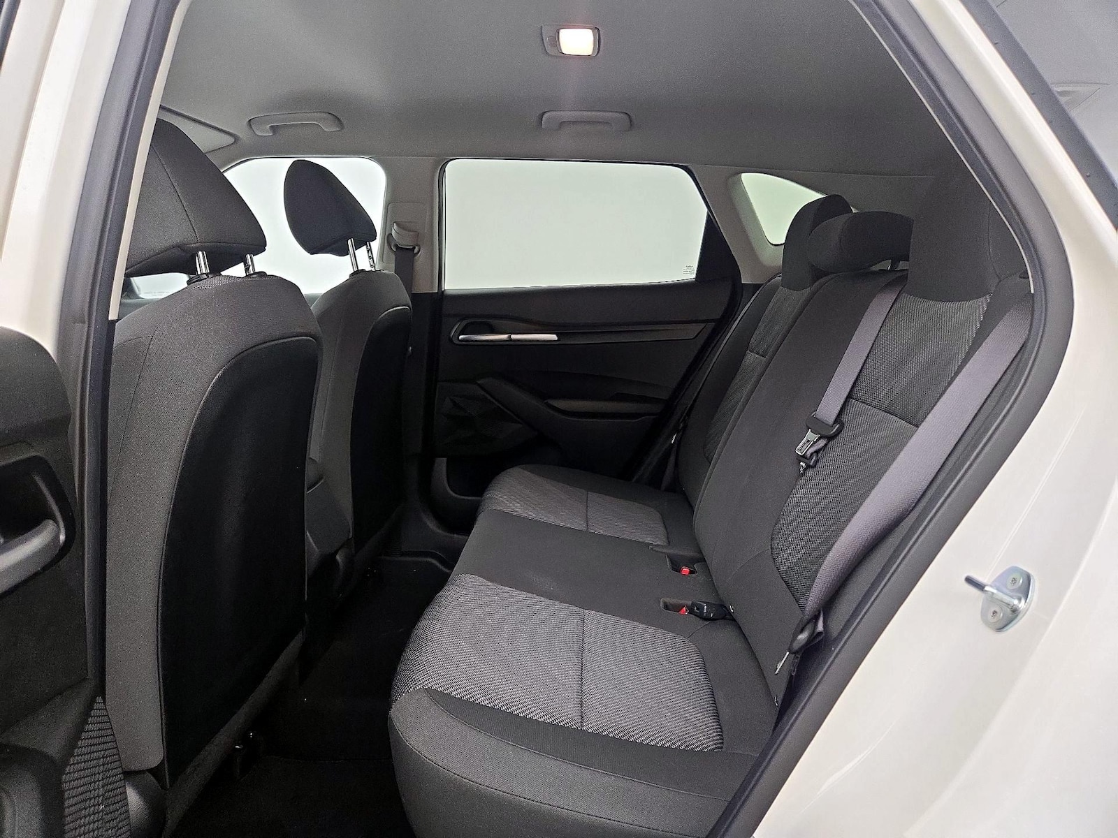 2023 Kia Seltos LX - Photo 20