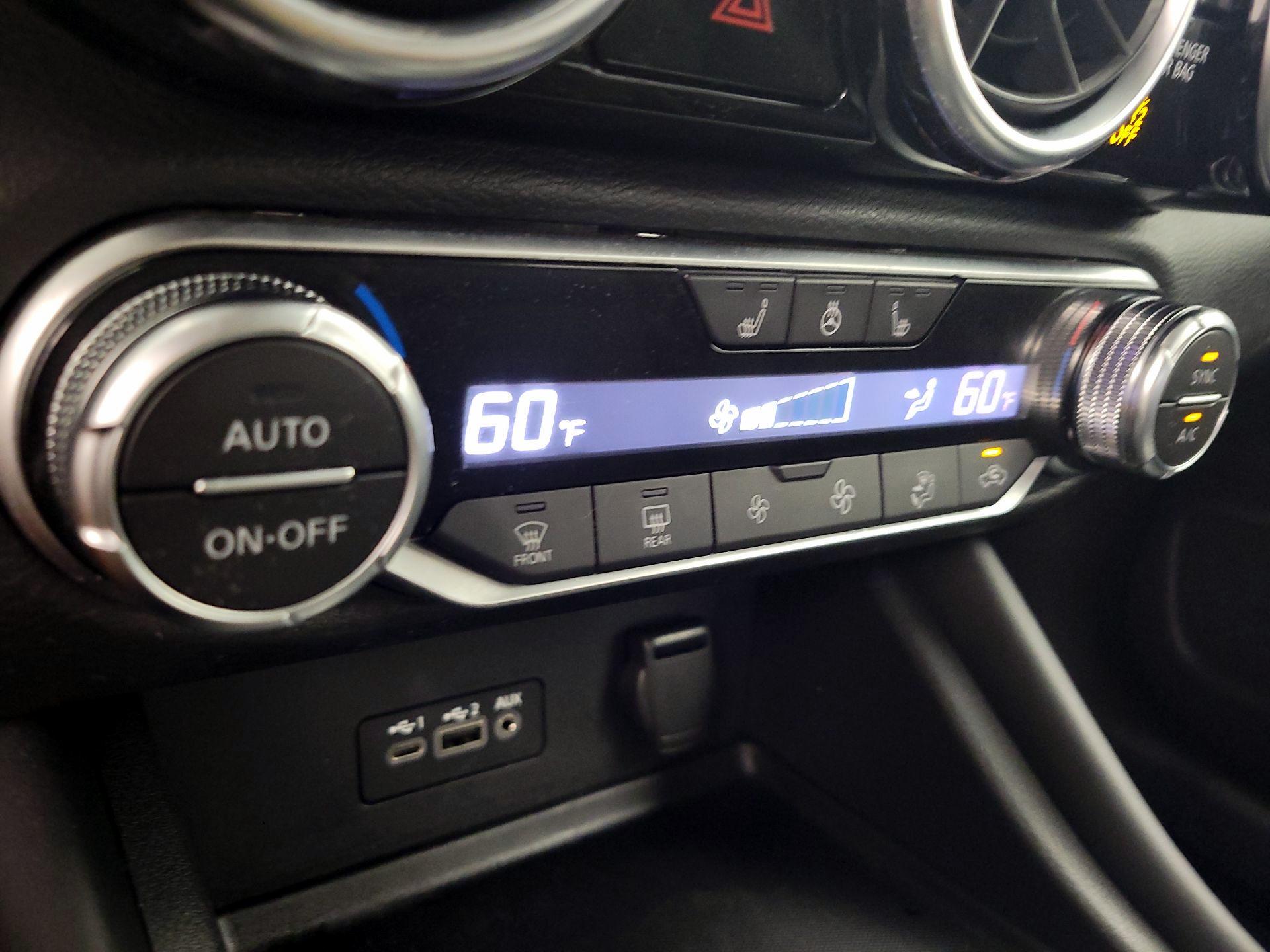 Thumbnail: 2021 Nissan Sentra - 16