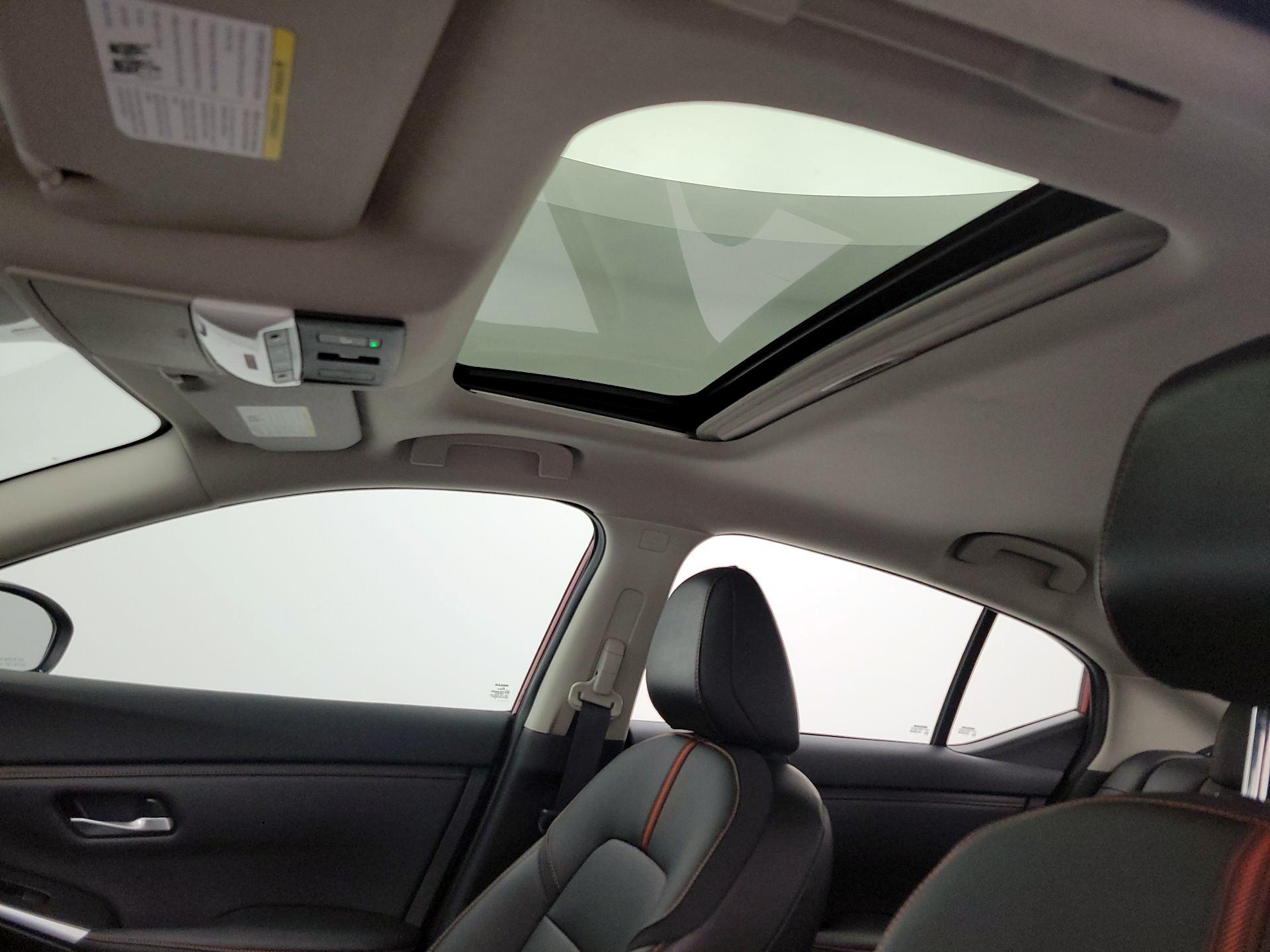 Thumbnail: 2021 Nissan Sentra - 19