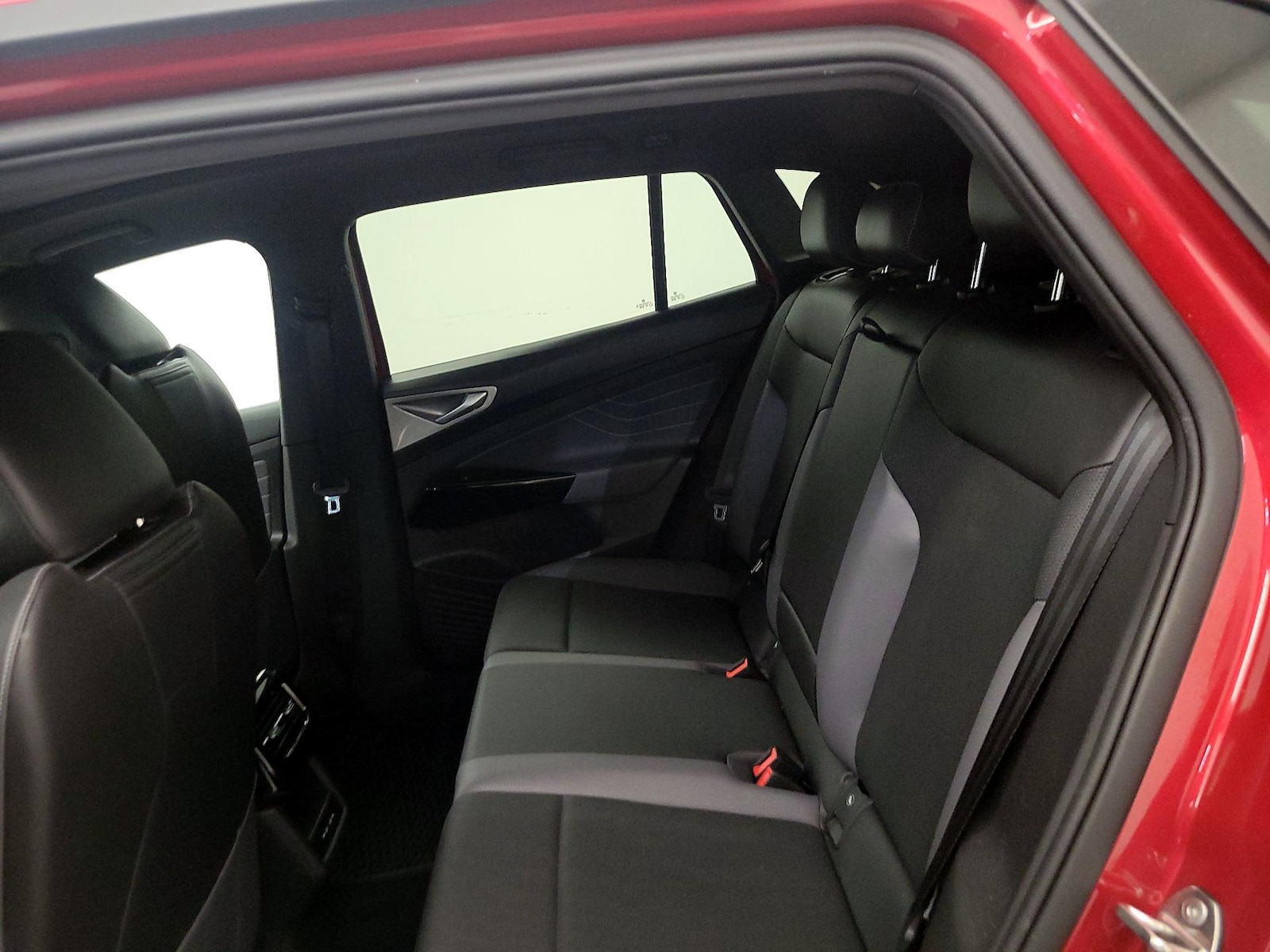2023 Volkswagen ID.4 S - Photo 21