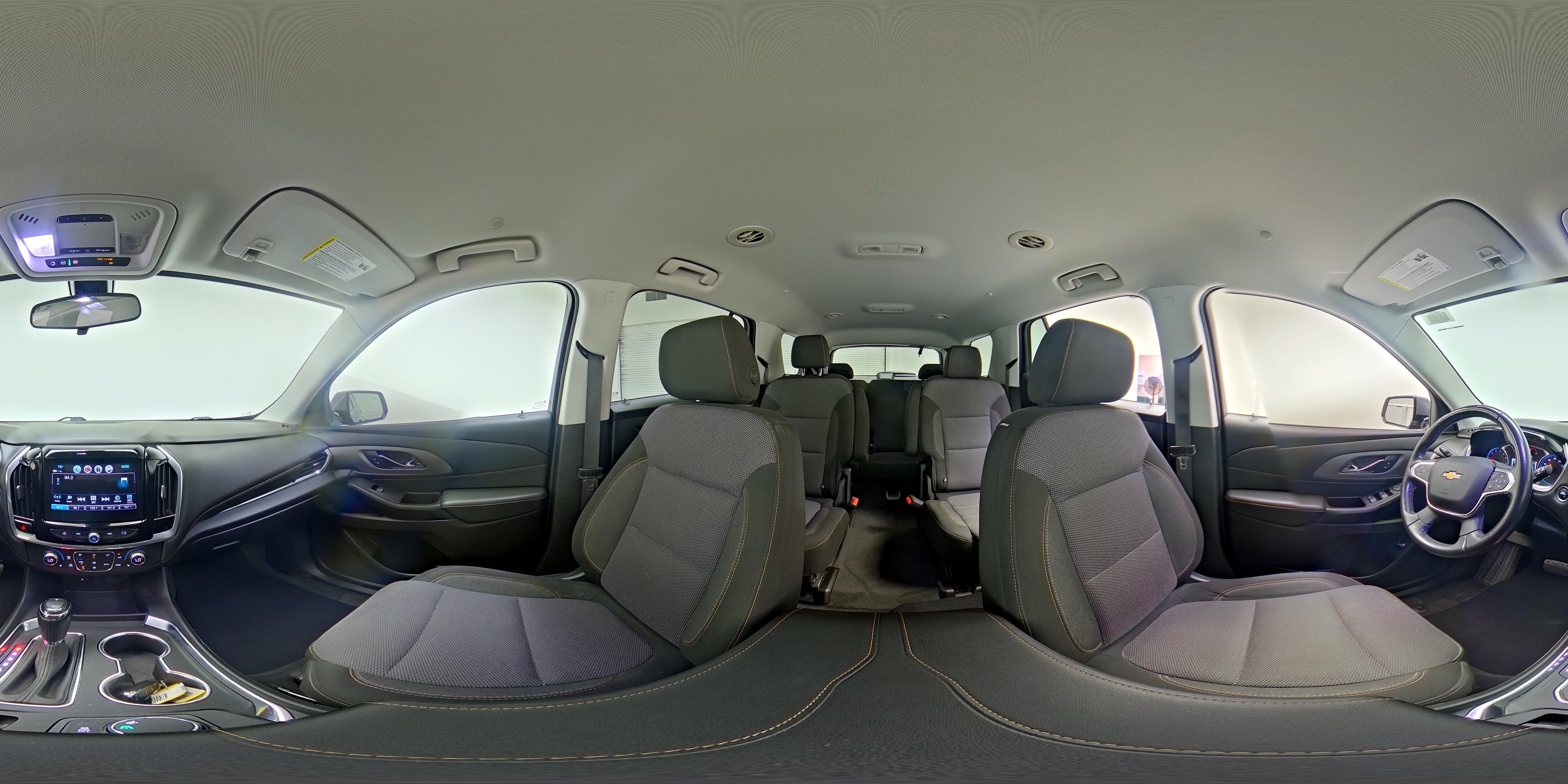 2019 Chevrolet Traverse 1LT - Photo 24