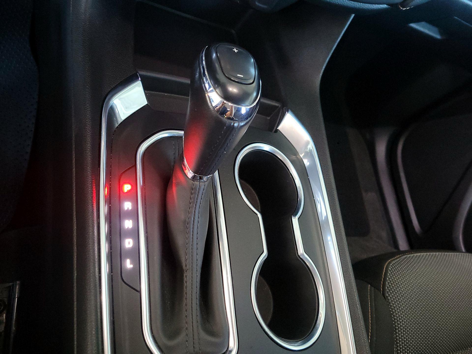 Thumbnail: 2019 Chevrolet Traverse - 17
