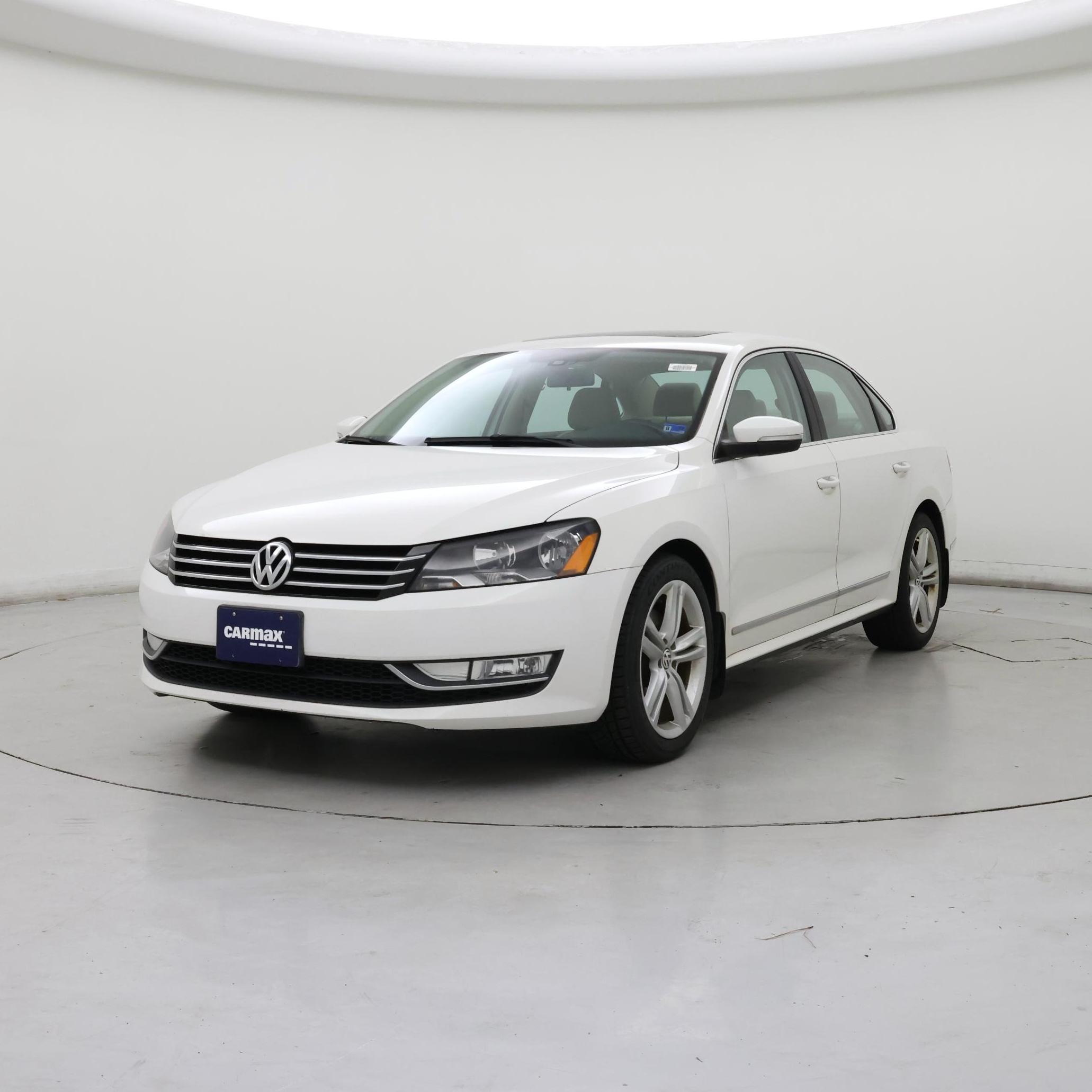 Thumbnail: 2015 Volkswagen Passat - 4