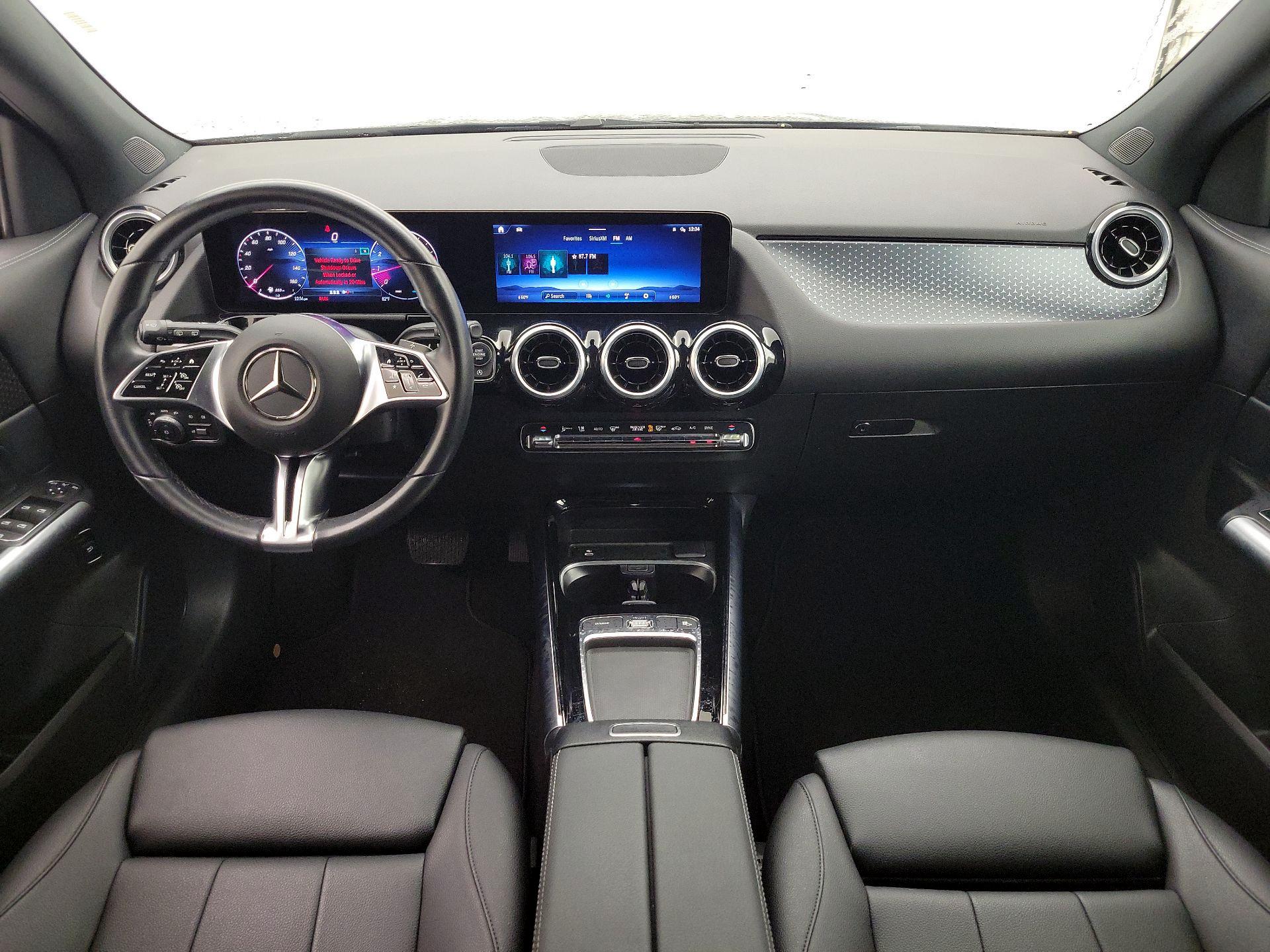 Thumbnail: 2025 Mercedes-Benz GLA - 9