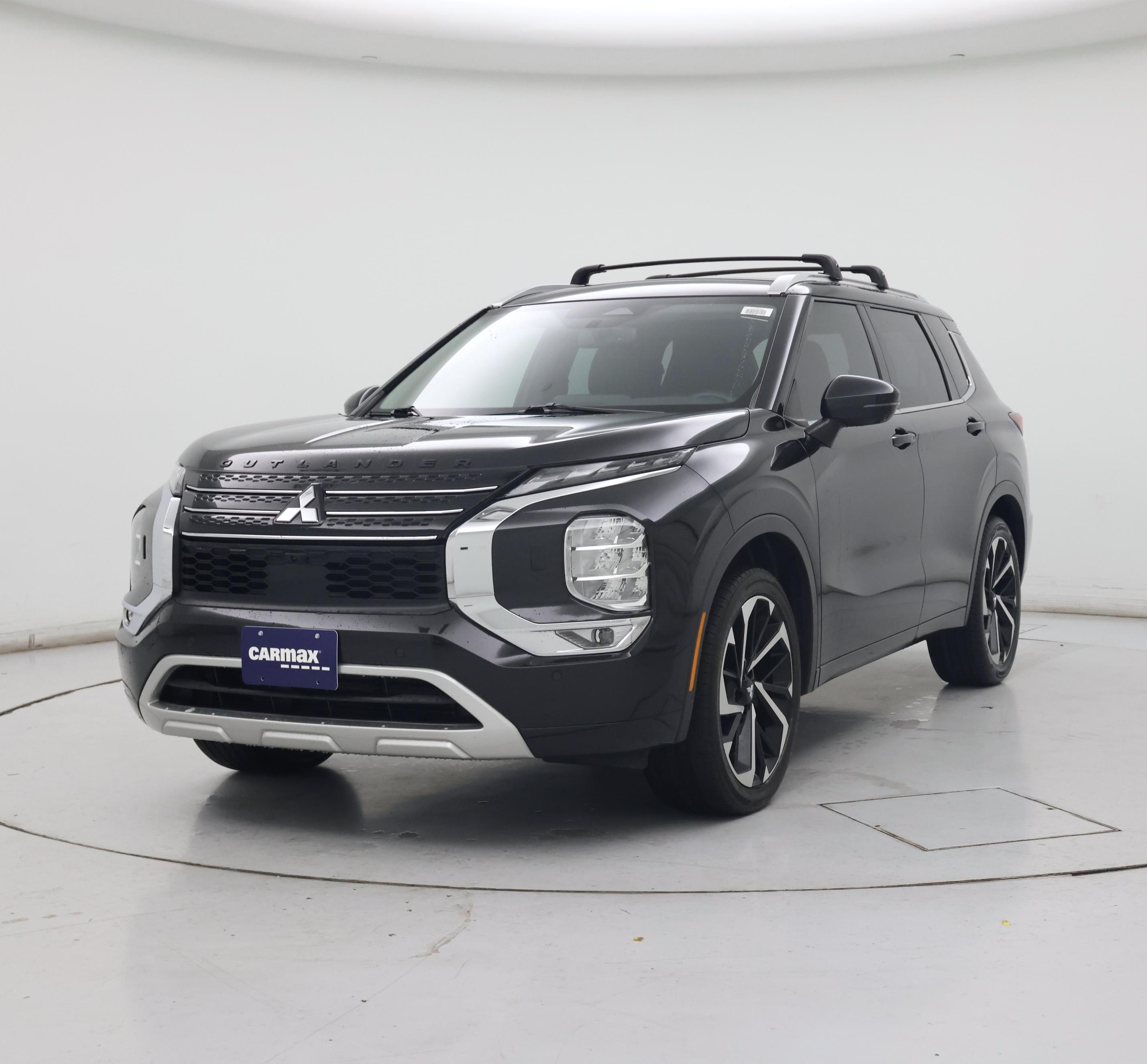 Thumbnail: 2023 Mitsubishi Outlander - 4